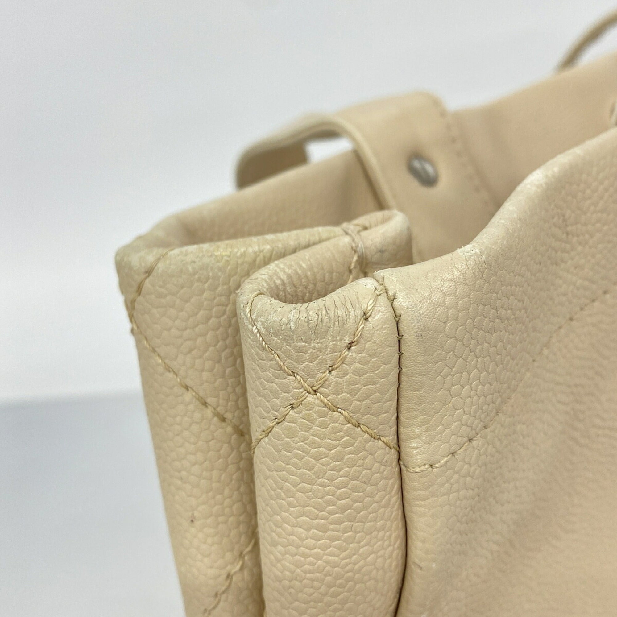 Chanel Beige Grained Calfskin Tote Bag (Pre-Owned)