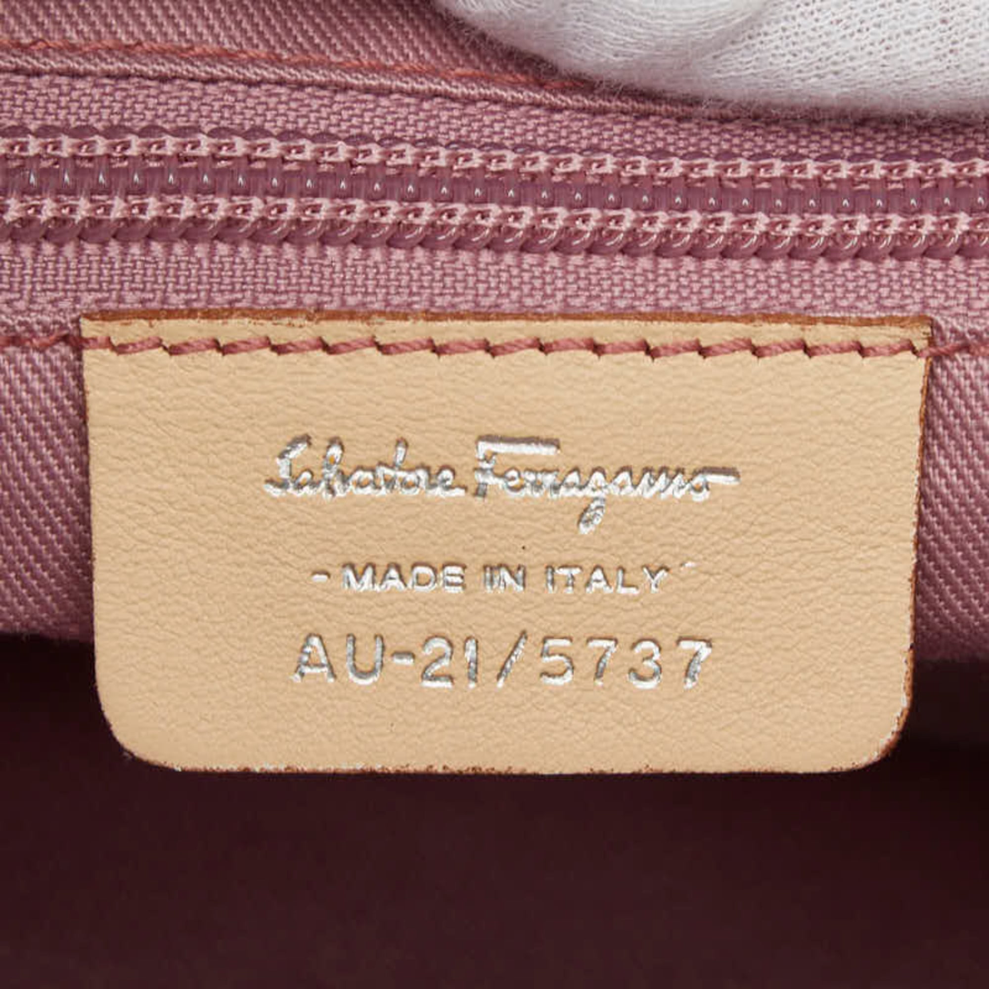 Salvatore Ferragamo Ivory Suede Fur Shoulder Bag (Pre-Owned)