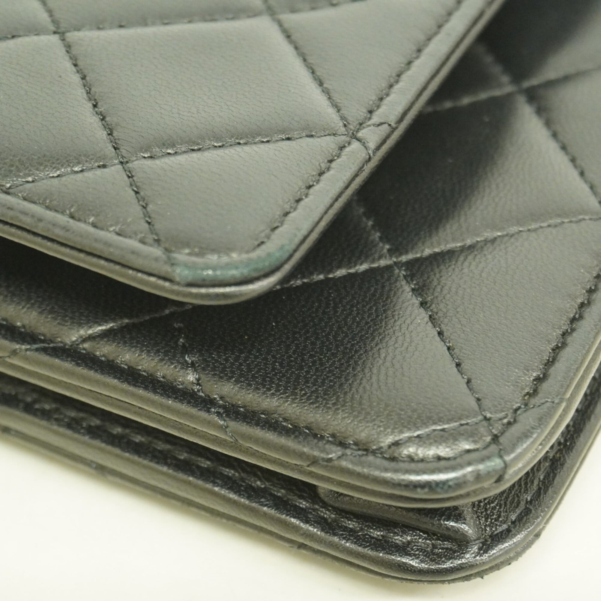 Chanel Black Leather Chain/Shoulder Wallet (Pre-Owned)
