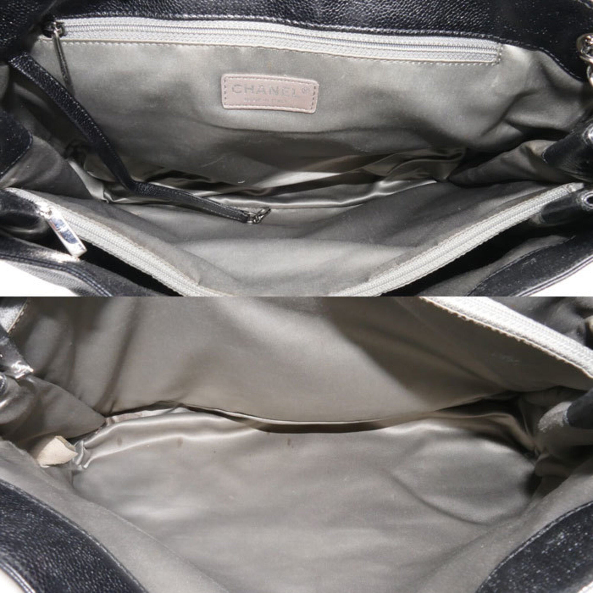 Chanel Black Grained Calfskin Shoulder Bag (Pre-Owned)