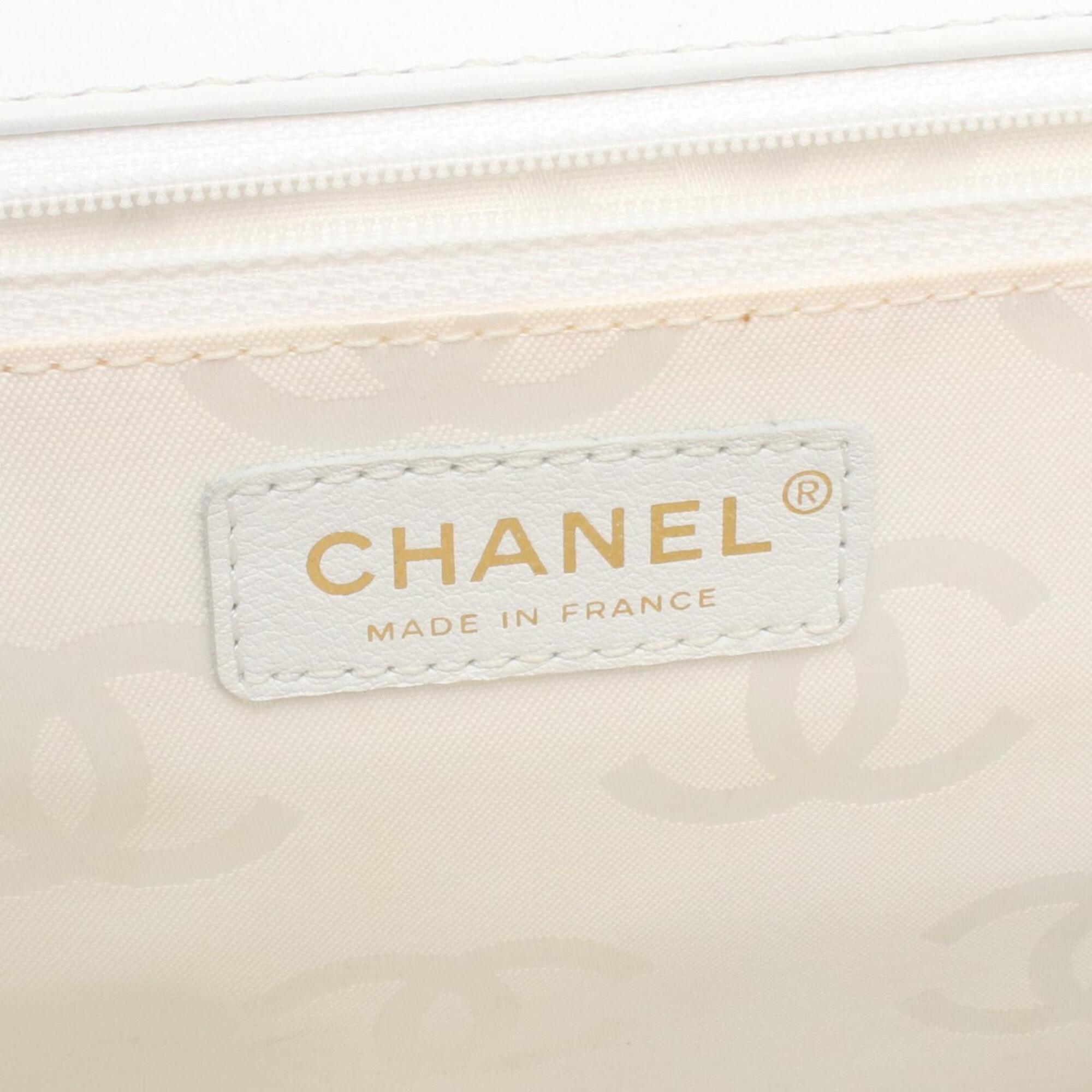 Chanel White Leather Handbag (Pre-Owned)