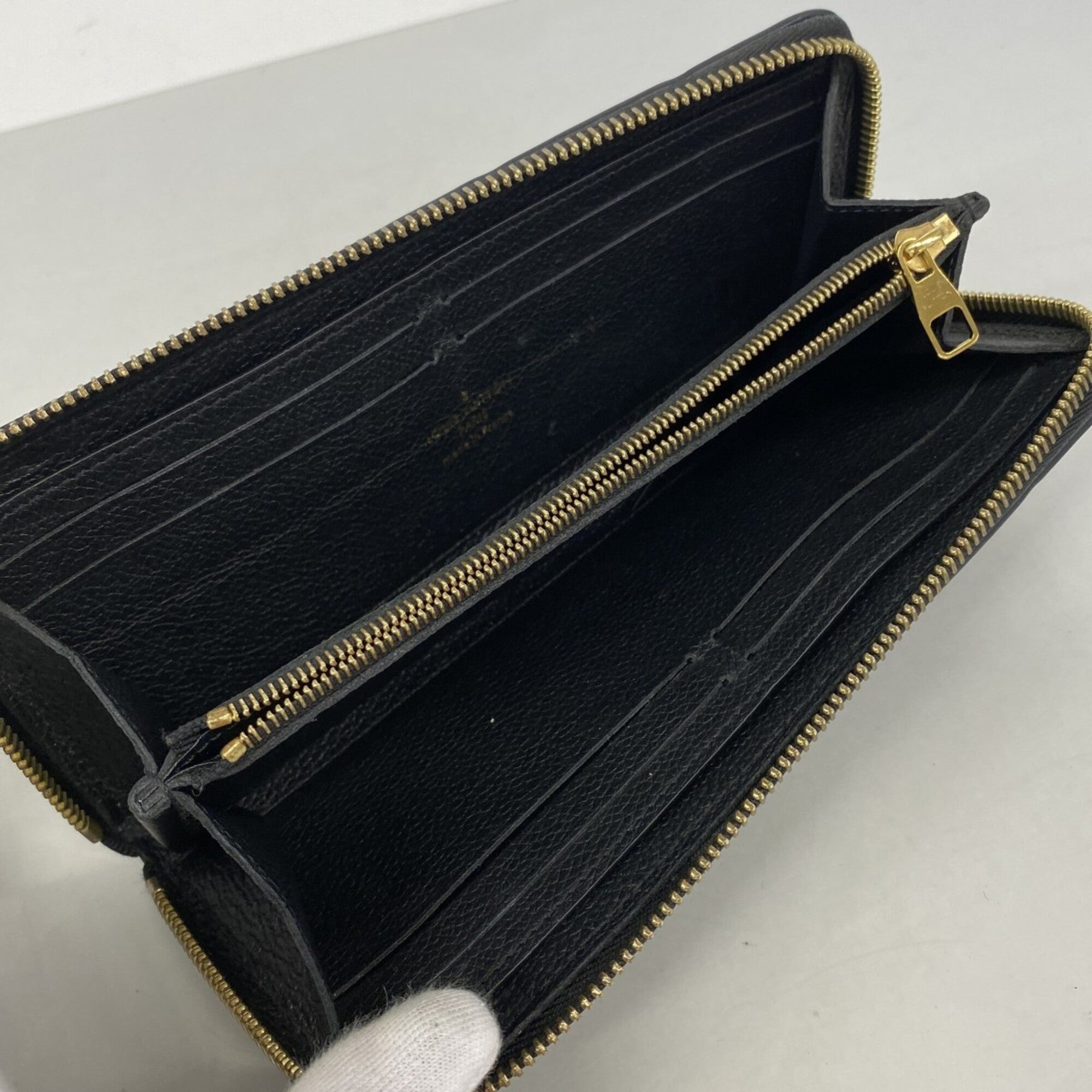 Louis Vuitton Noir Long Wallet (Bi-Fold) (Pre-Owned)