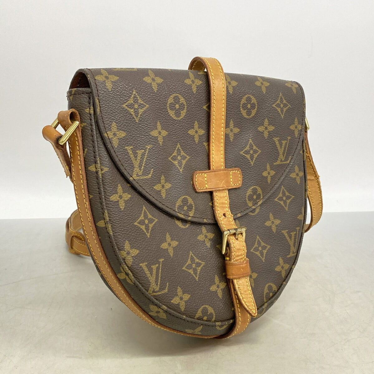 Louis Vuitton Brown Shoulder Bag (Pre-Owned)