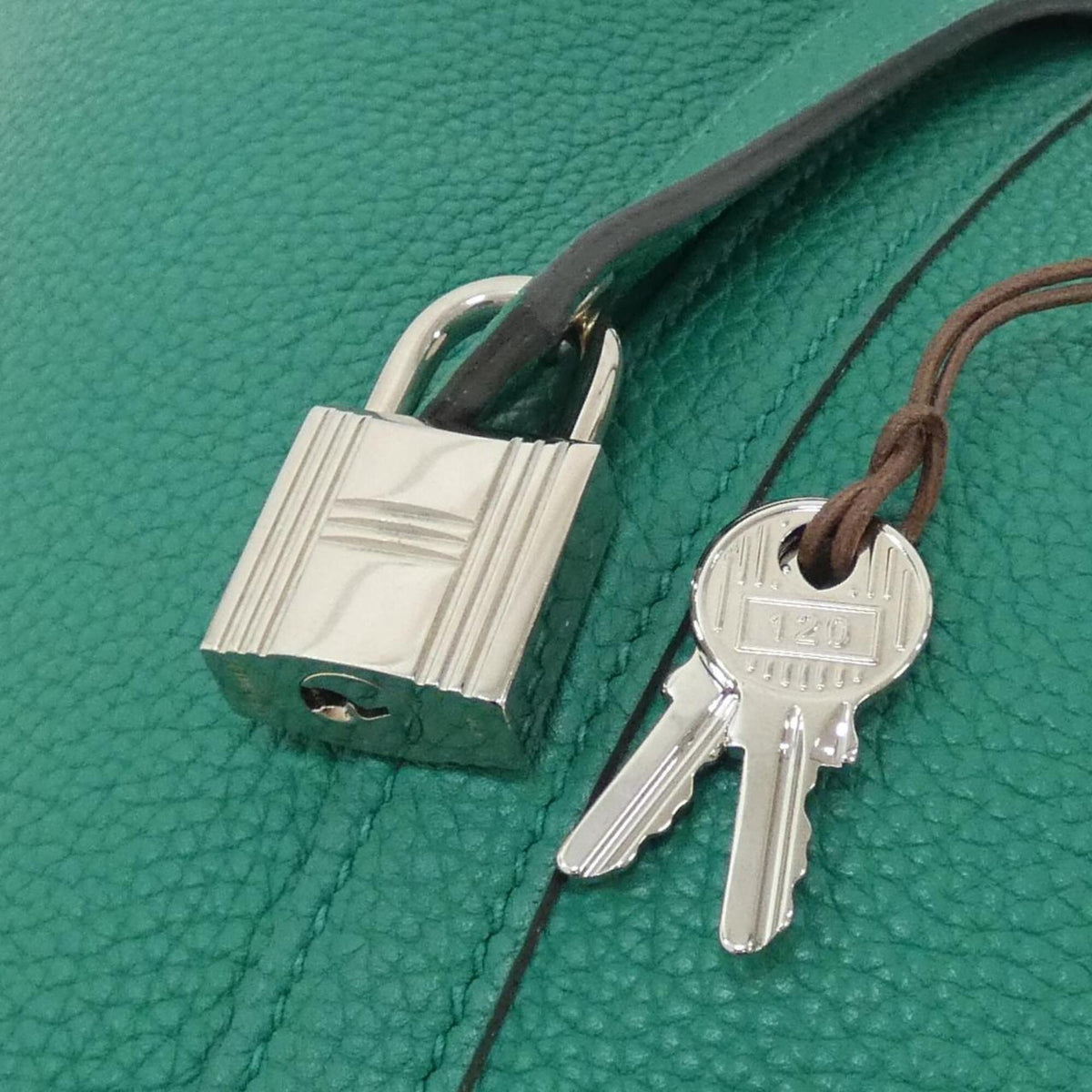 Hermes Green Handbag (Pre-Owned)