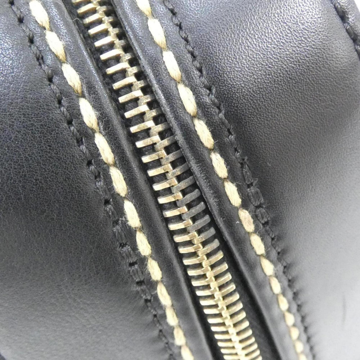 Chanel Beige Black Leather Handbag Pouch (Pre-Owned)