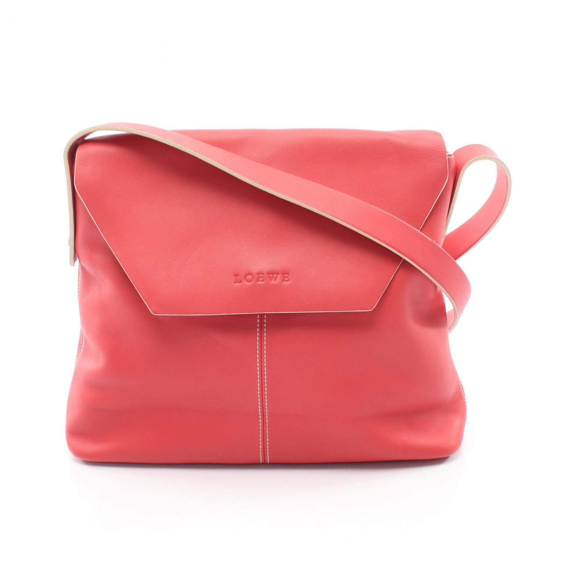 Loewe Red Color Leather Handbag Shoulder Bag (Pre-Owned)