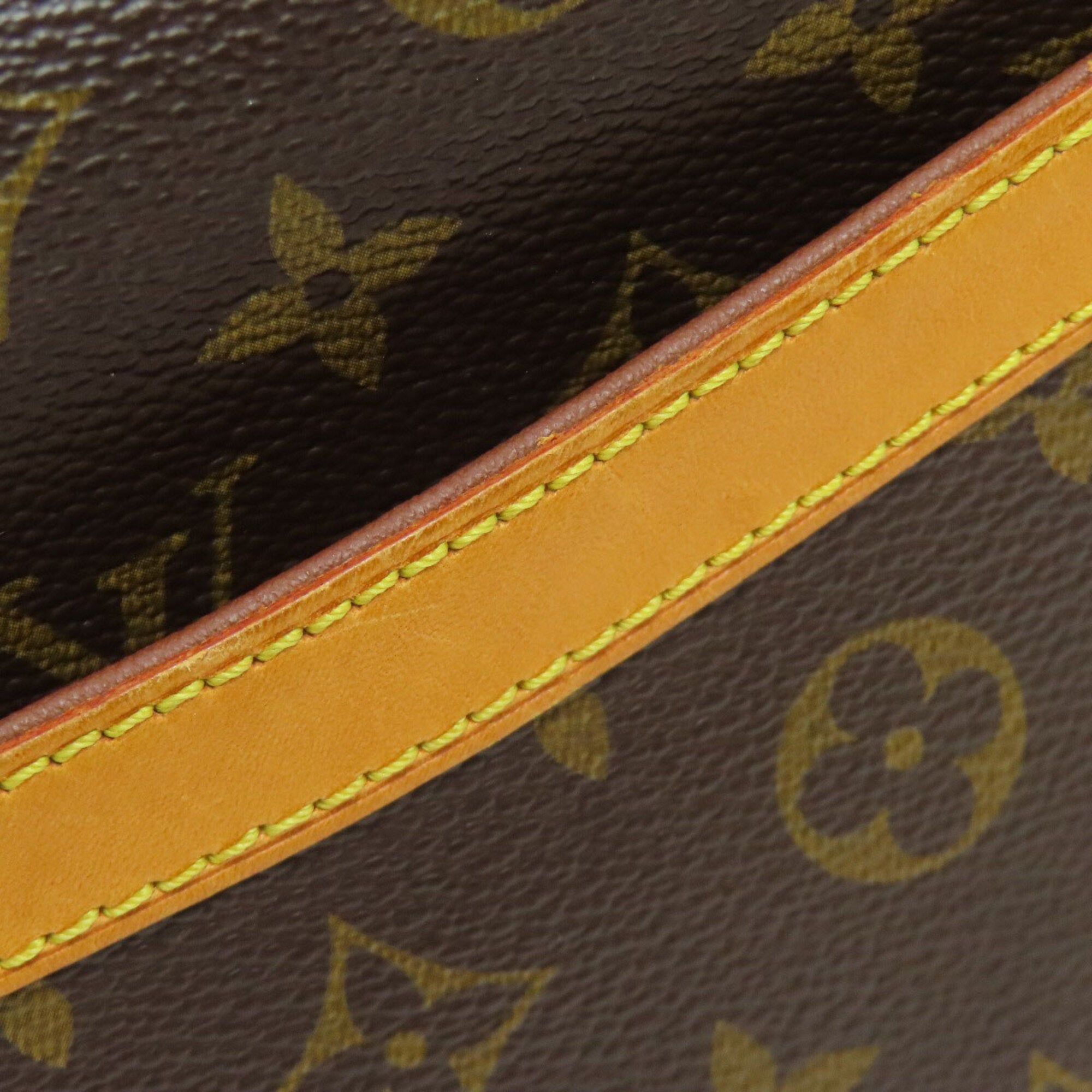 Louis Vuitton Brown Monogram Monogram Canvas Shoulder Bag (Pre-Owned)