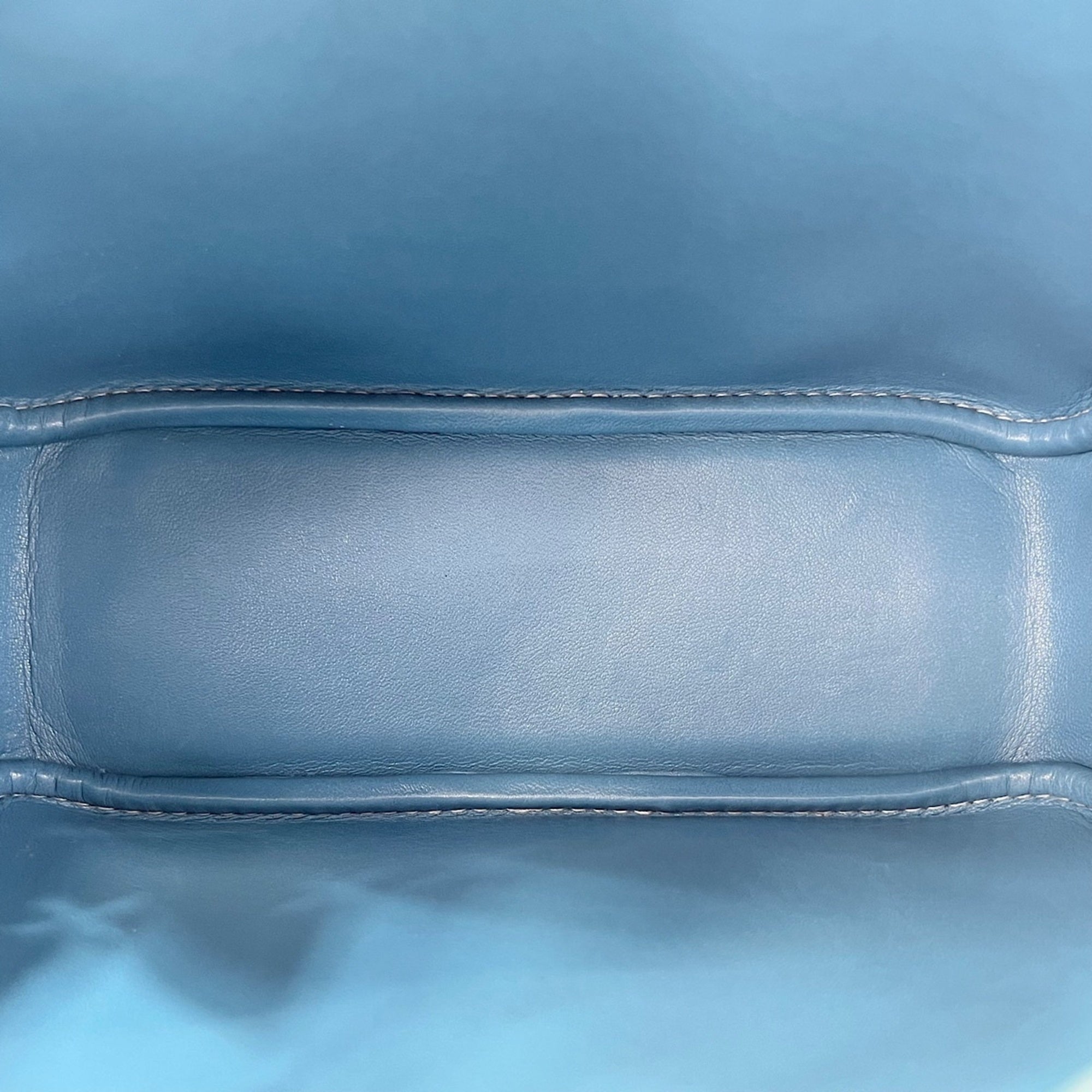 Hermes Blue Handbag (Pre-Owned)