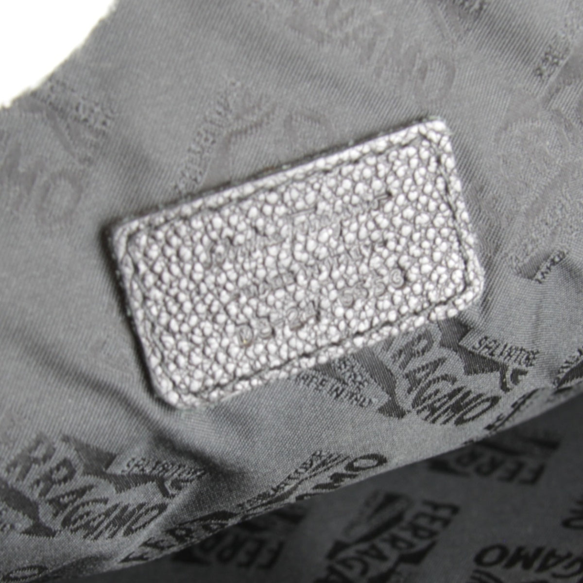 Salvatore Ferragamo Black White Leather Clutch Bag (Pre-Owned)