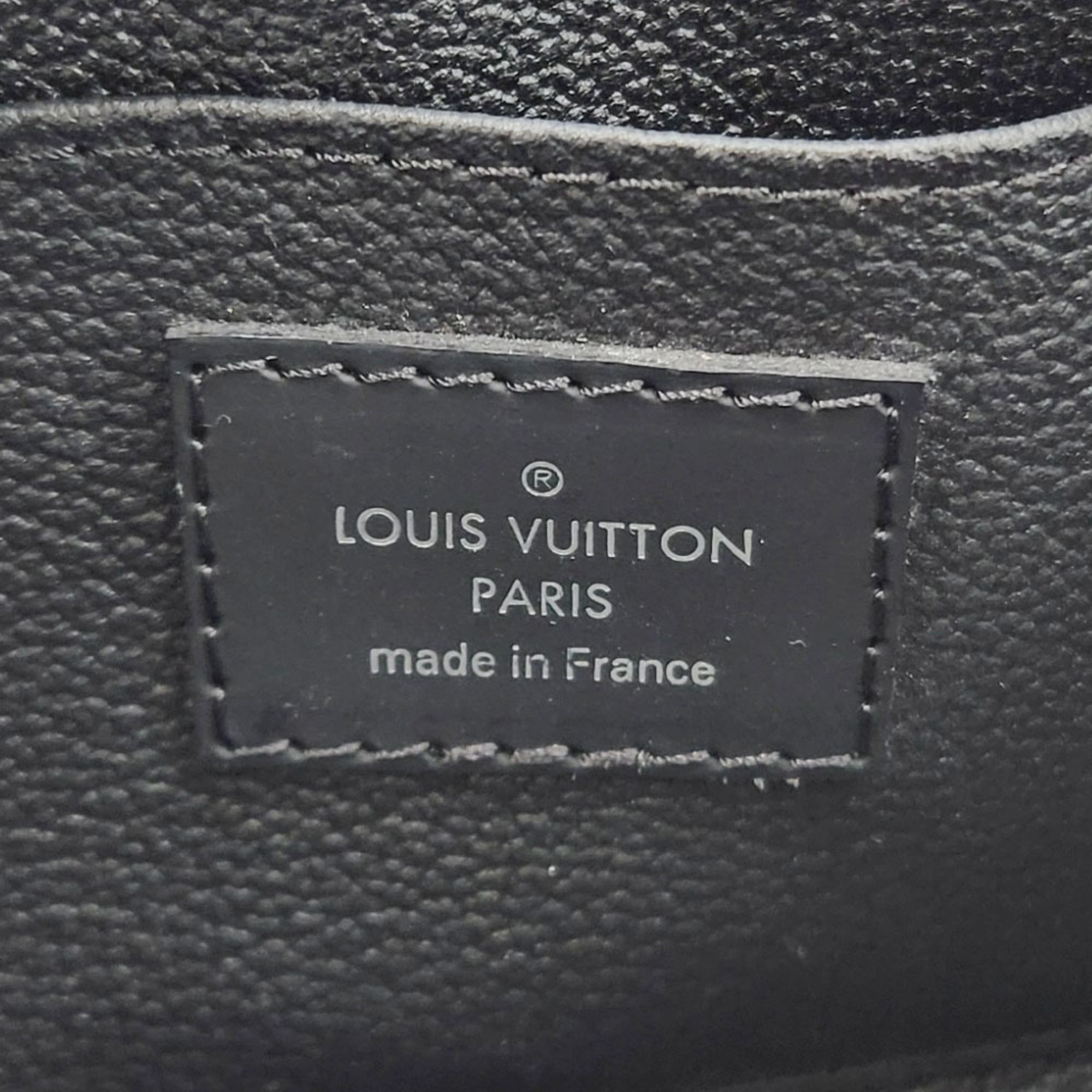 Louis Vuitton Black Epi Leather Pouch (Pre-Owned)