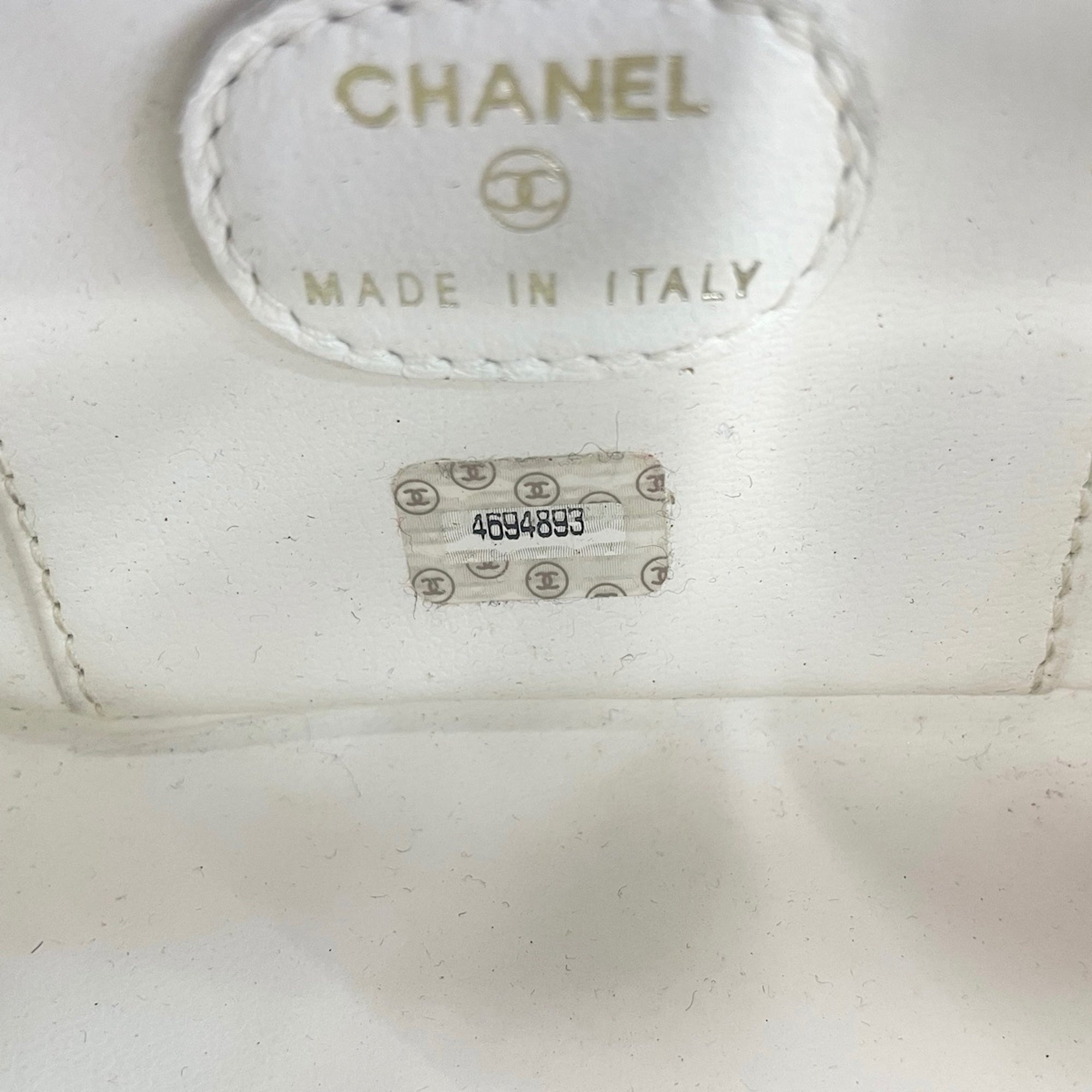 Chanel Pink Handbag (Pre-Owned)