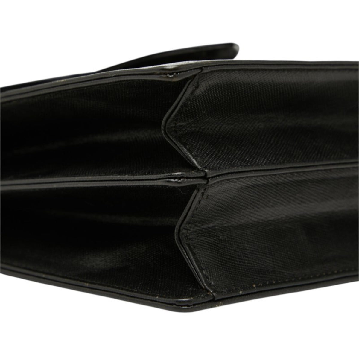 Saint Laurent Black Leather Shoulder Bag (Pre-Owned)