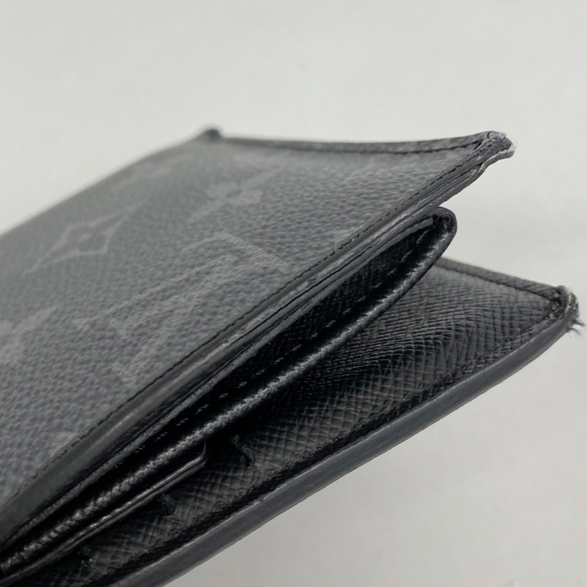 Louis Vuitton Black Wallet (Bi-Fold) (Pre-Owned)