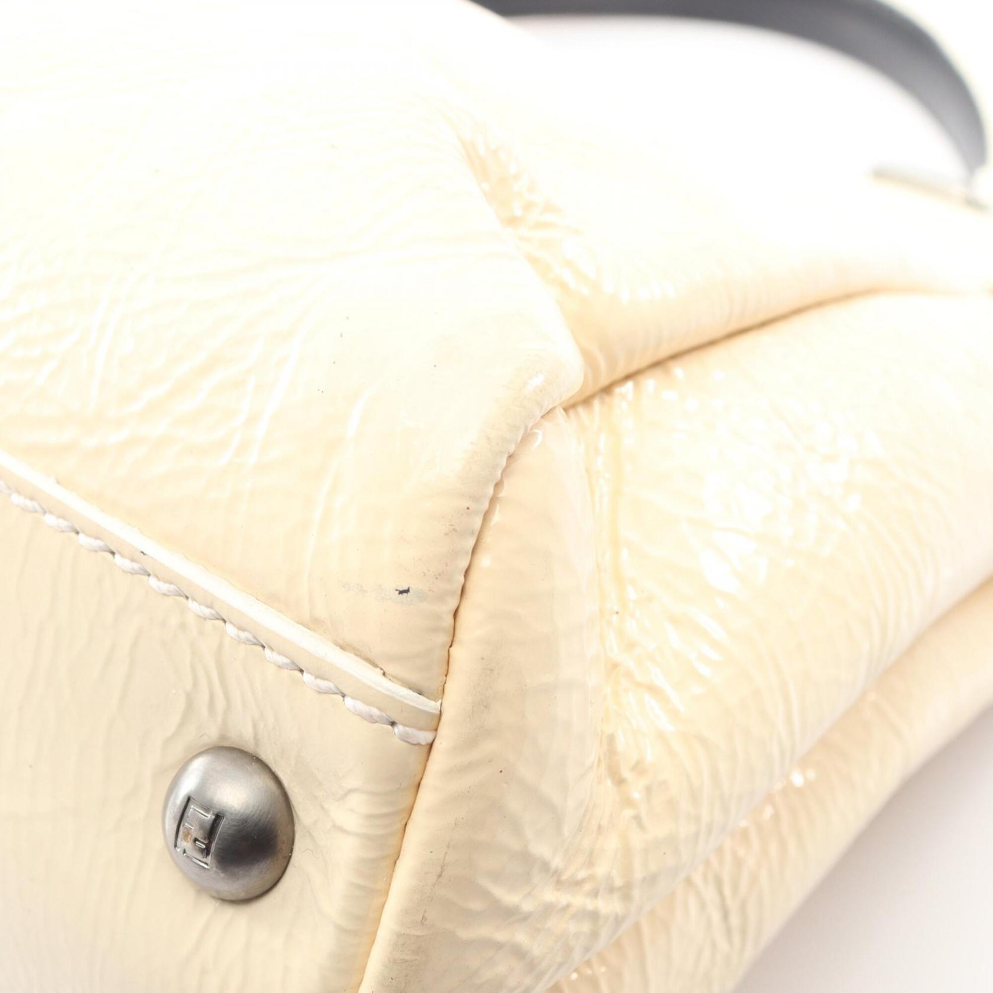 Fendi Ivory Patent Leather Handbag (Pre-Owned)