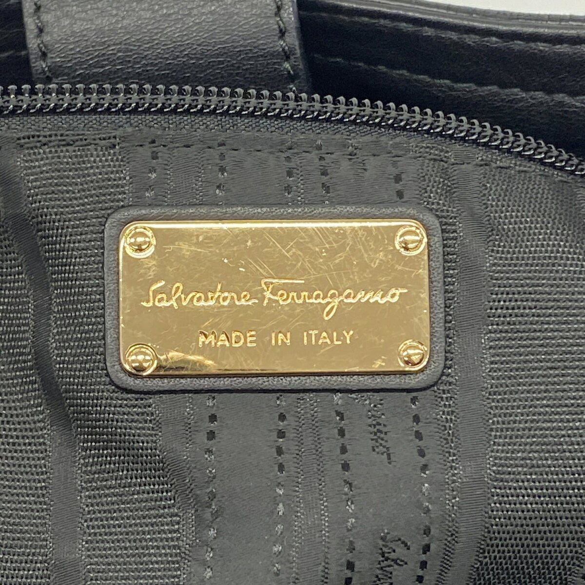 Salvatore Ferragamo Black Leather Tote Bag (Pre-Owned)