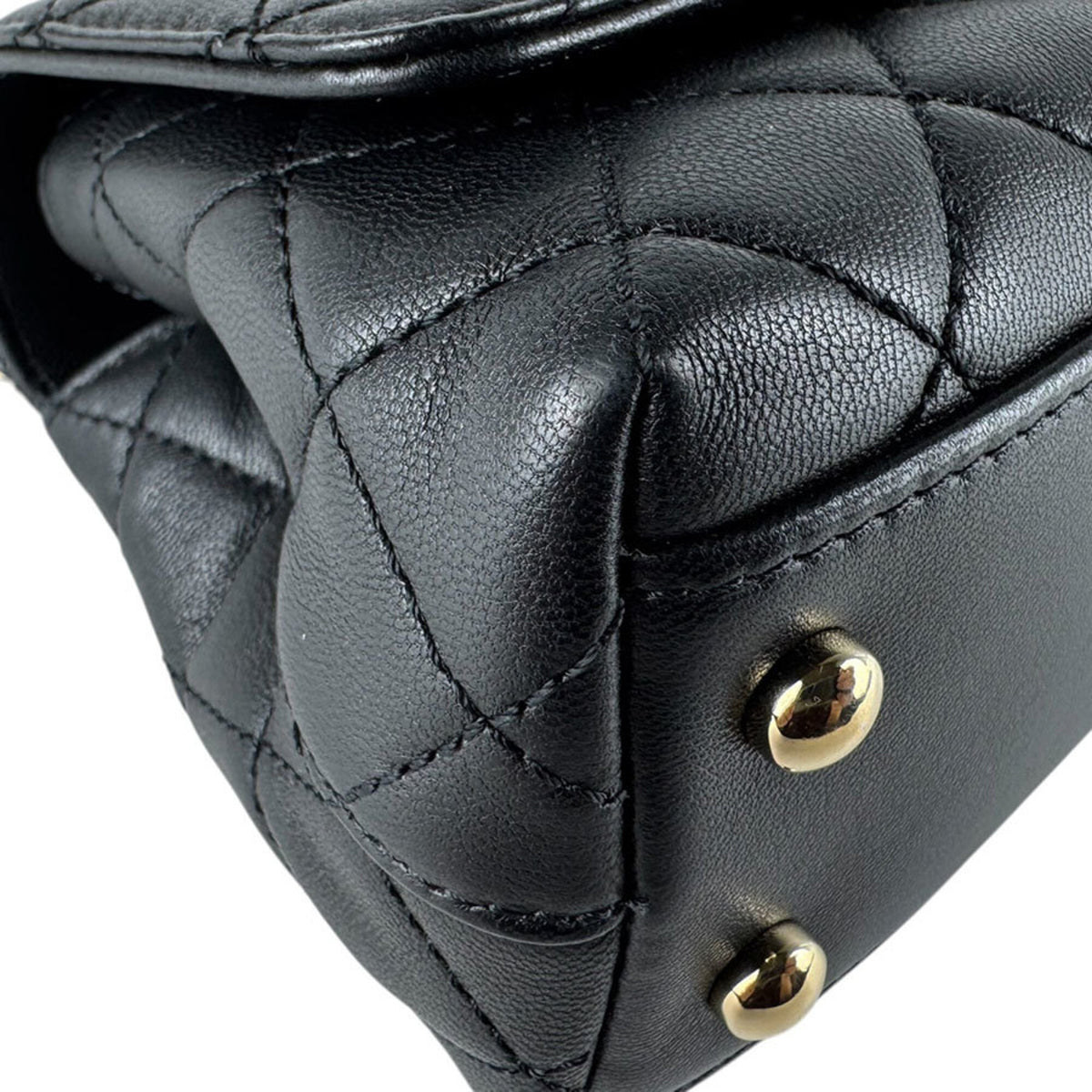 Chanel Black Multi-Color Leather Handbag Shoulder Bag (Pre-Owned)
