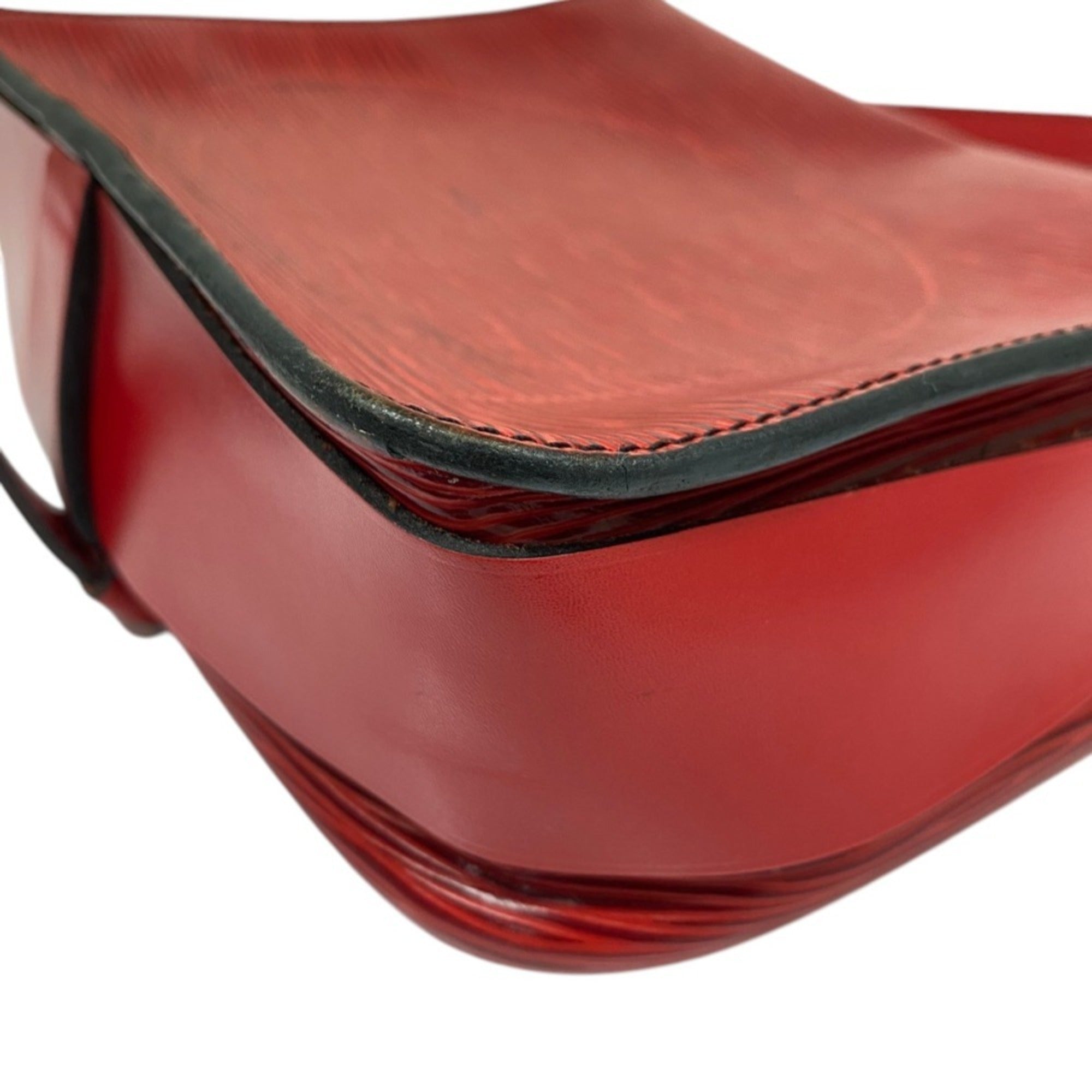 Louis Vuitton Epi Red Color Epi Leather Shoulder Bag (Pre-Owned)