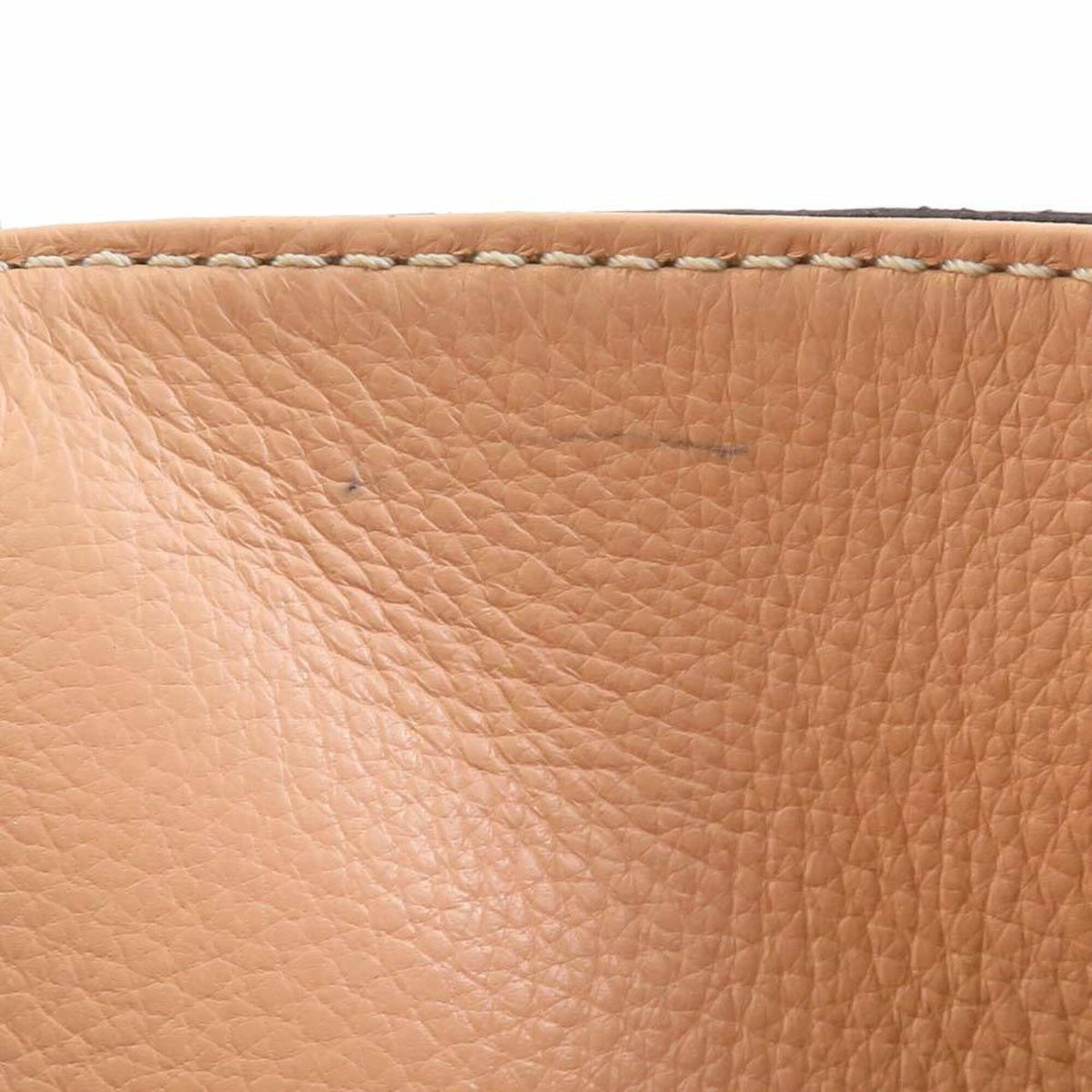 Tod's Pale Orange Leather Handbag Shoulder Bag (Pre-Owned)