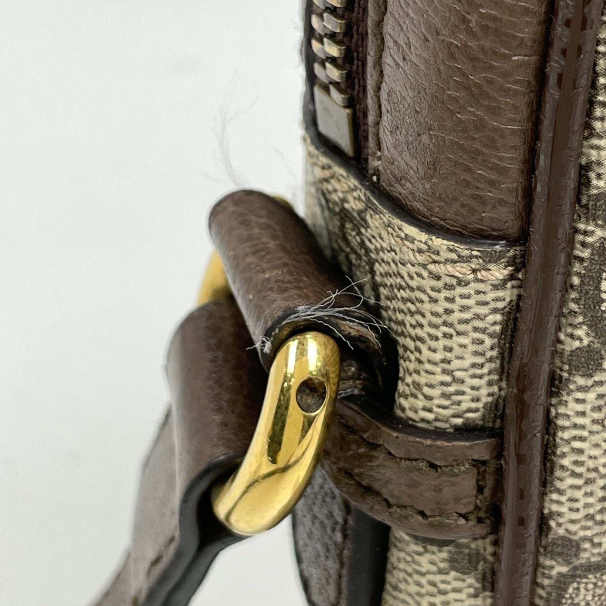 Gucci Brown Coated Canvas Shoulder Bag (Pre-Owned)