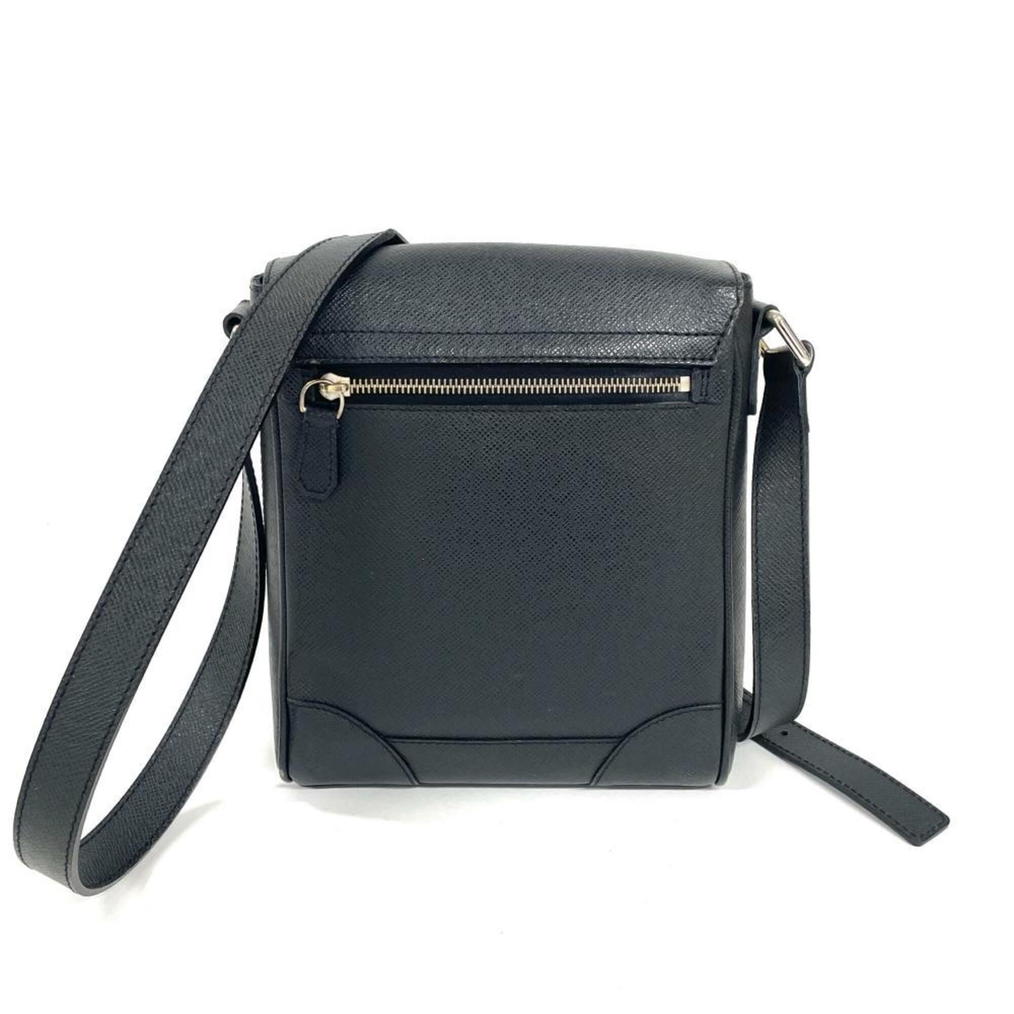 Louis Vuitton Black Taiga Leather Shoulder Bag (Pre-Owned)