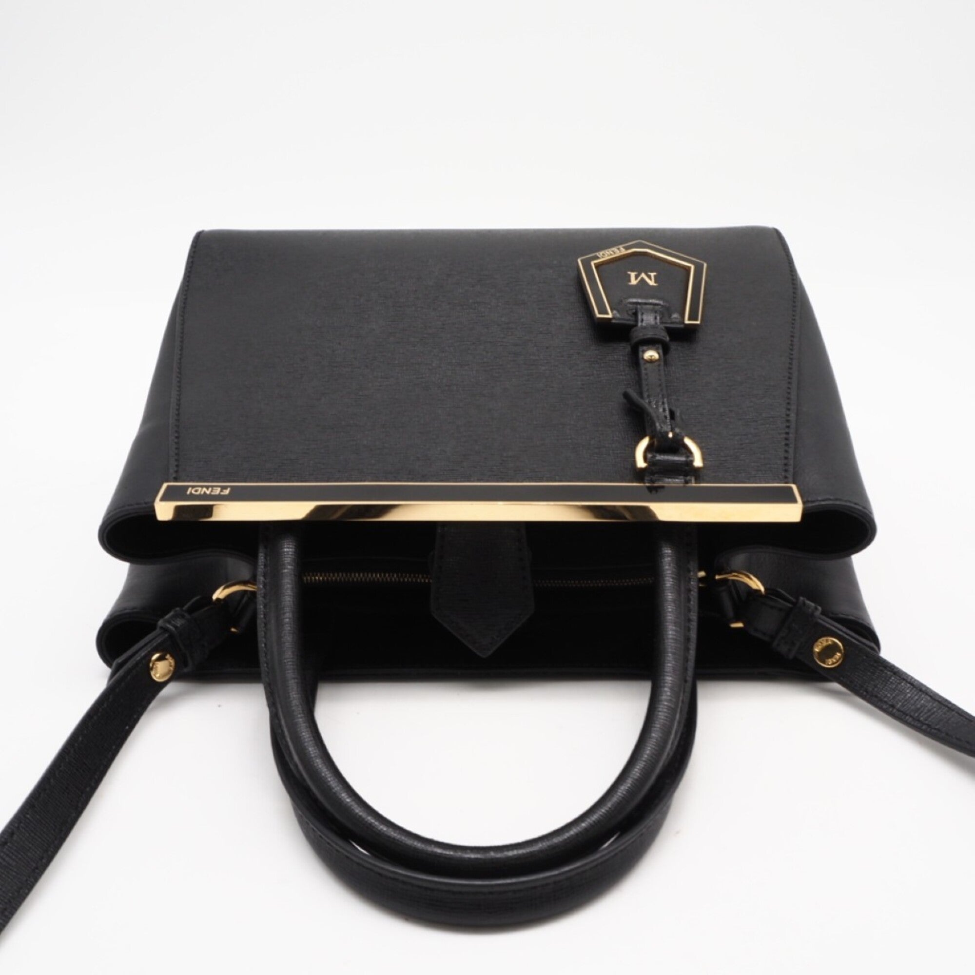 Fendi Black Leather Handbag (Pre-Owned)