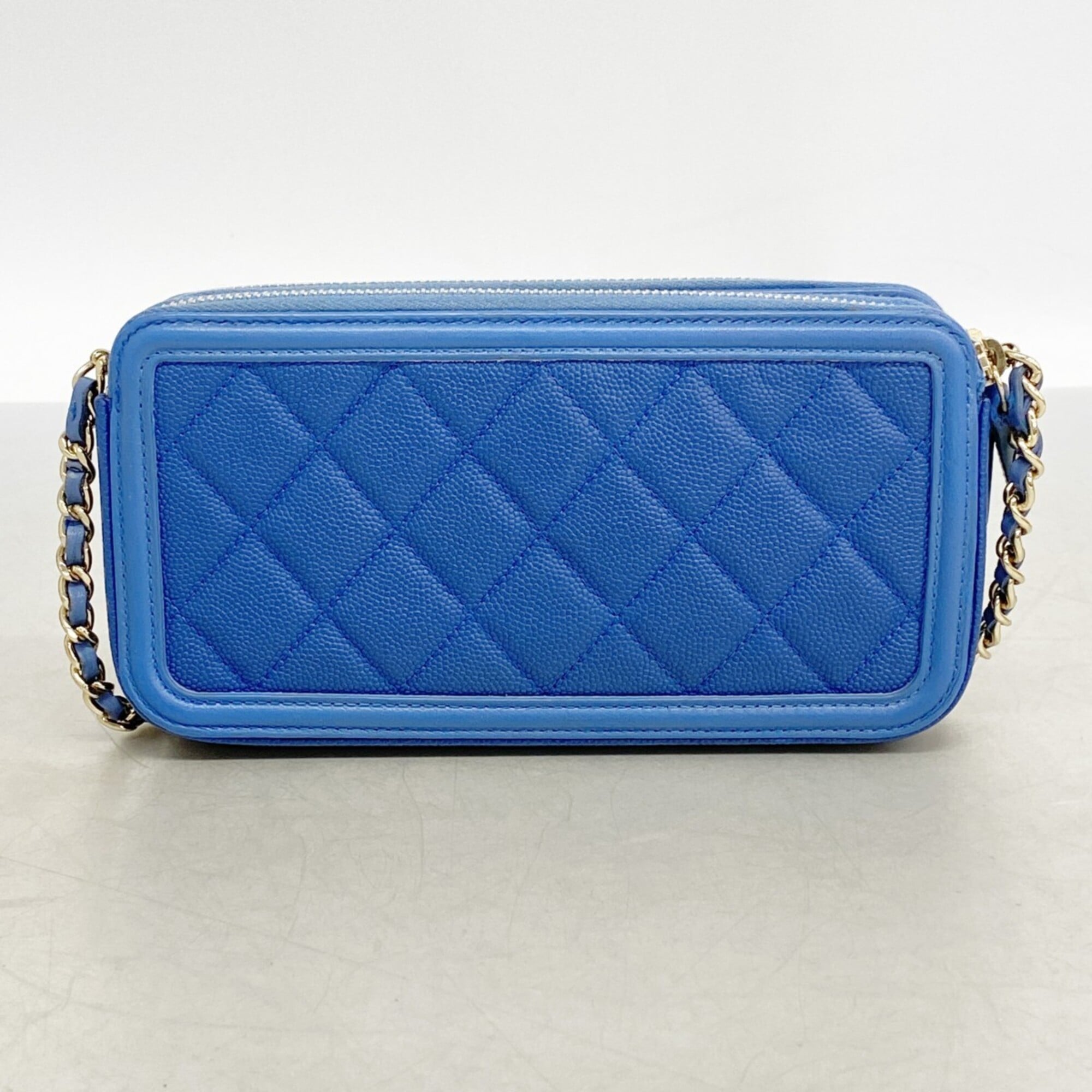 Chanel Blue Grained Calfskin Pochette (Pre-Owned)