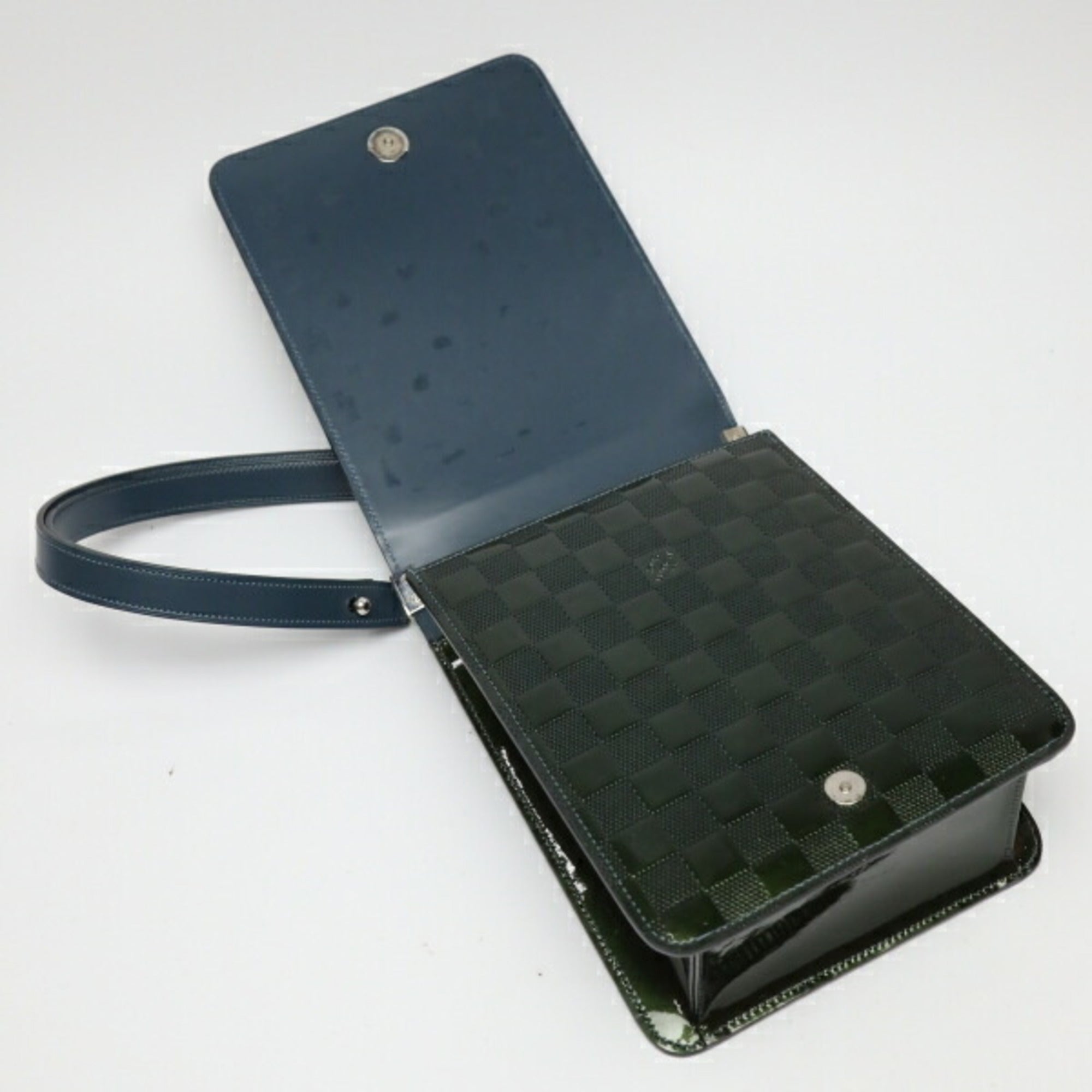 Louis Vuitton Green Handbag Shoulder Bag (Pre-Owned)