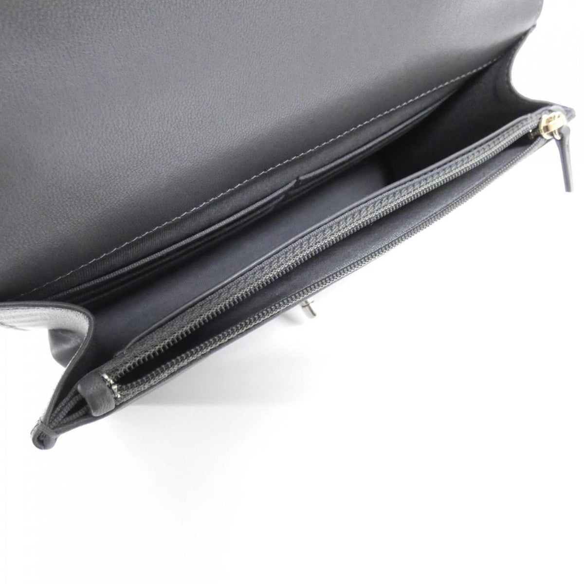 Chanel Gray Leather Chain/Shoulder Wallet (Pre-Owned)