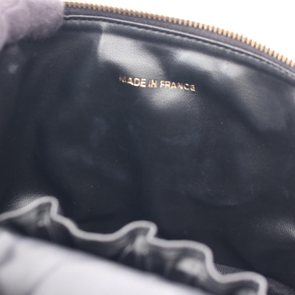 Chanel Black Grained Calfskin Handbag (Pre-Owned)