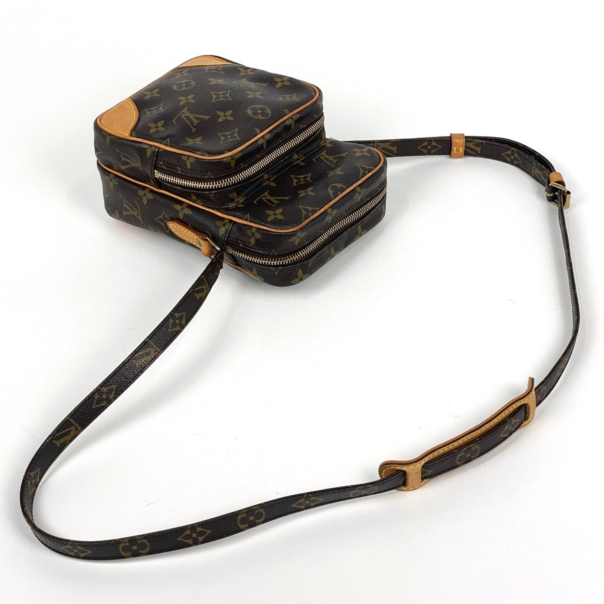Louis Vuitton Brown Monogram Shoulder Bag (Pre-Owned)