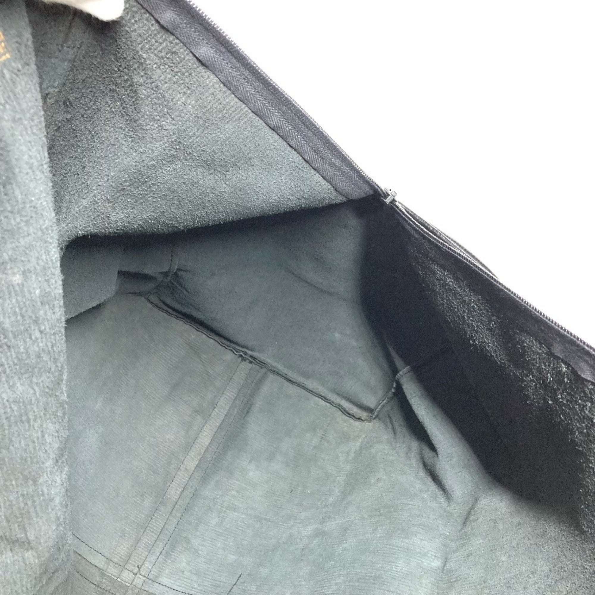 Fendi Black Leather Boston Bag Handbag (Pre-Owned)