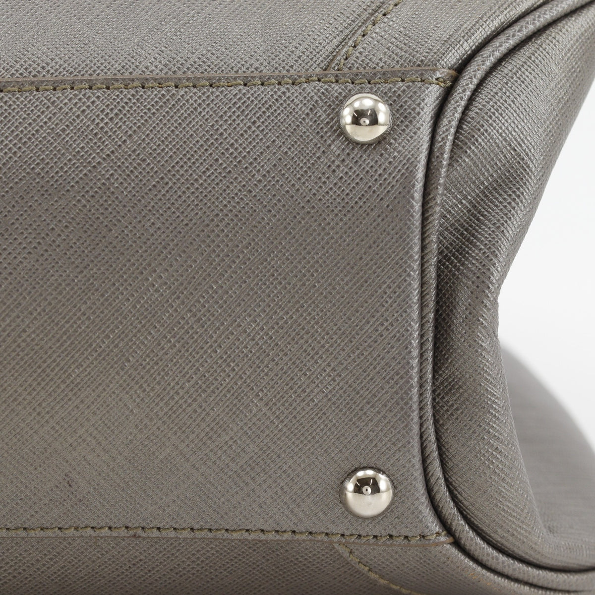 Salvatore Ferragamo Gray Leather Tote Bag (Pre-Owned)
