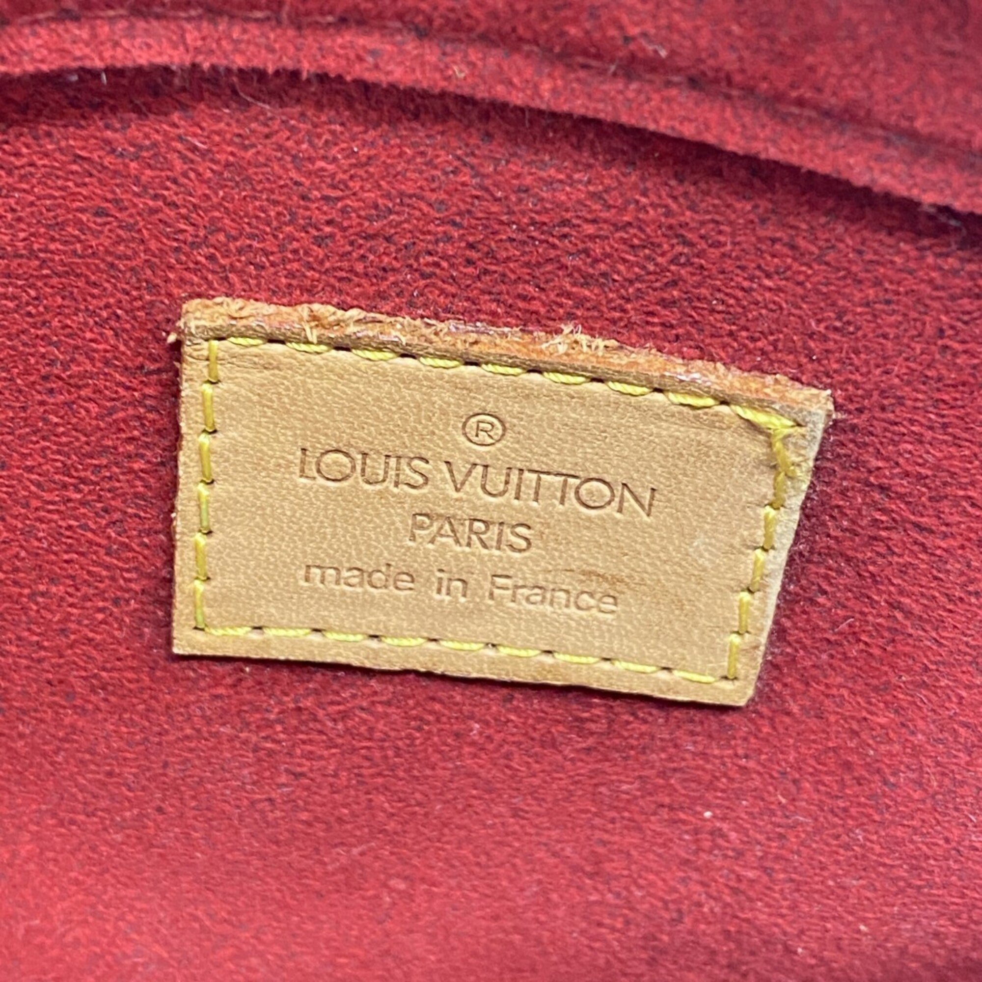 Louis Vuitton Brown Shoulder Bag (Pre-Owned)