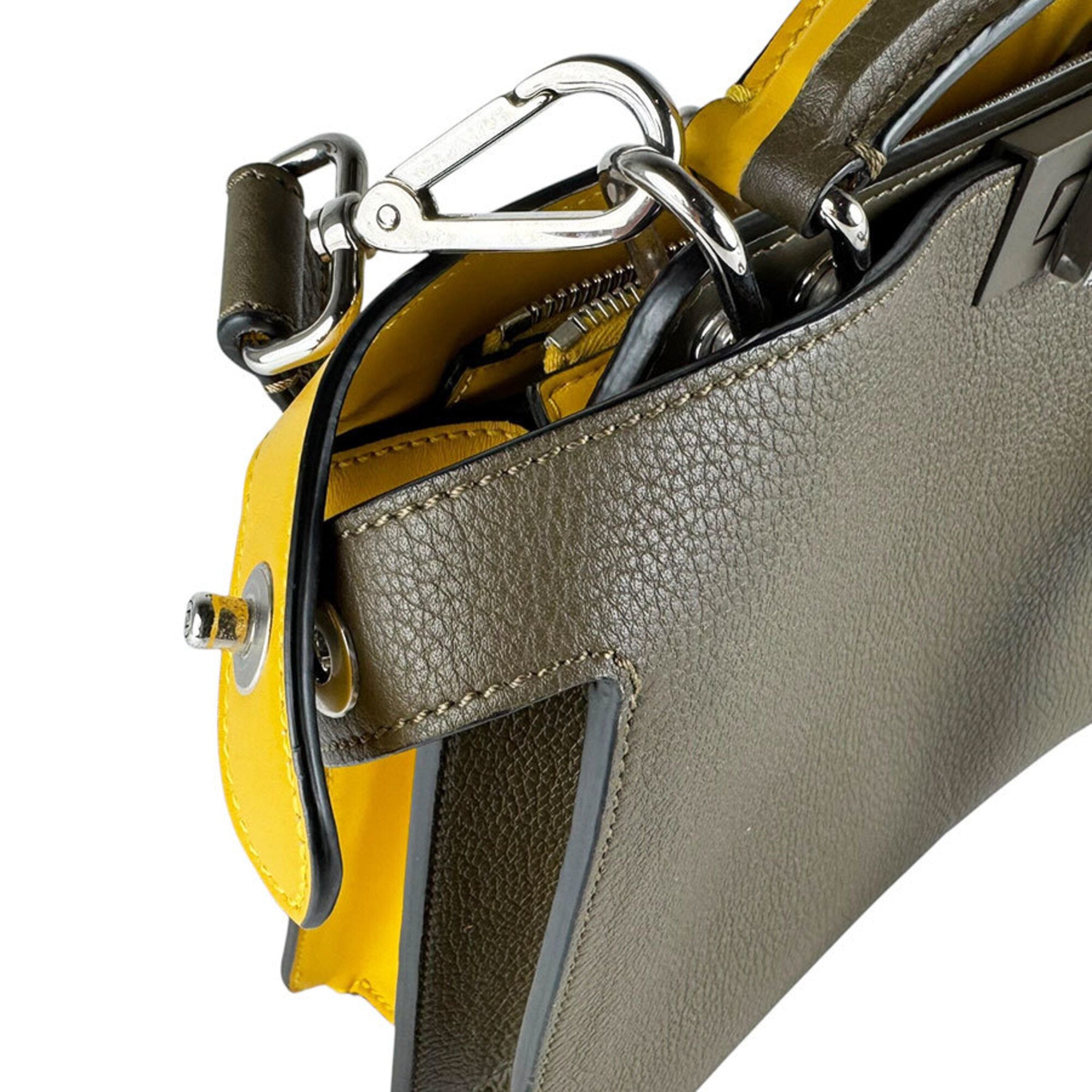 Fendi Khaki Yellow Leather Shoulder Bag (Pre-Owned)