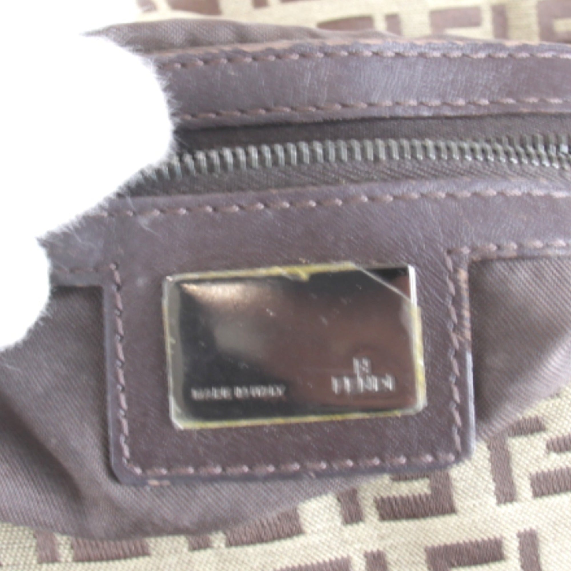 Fendi Beige Zucchino Shoulder Bag (Pre-Owned)