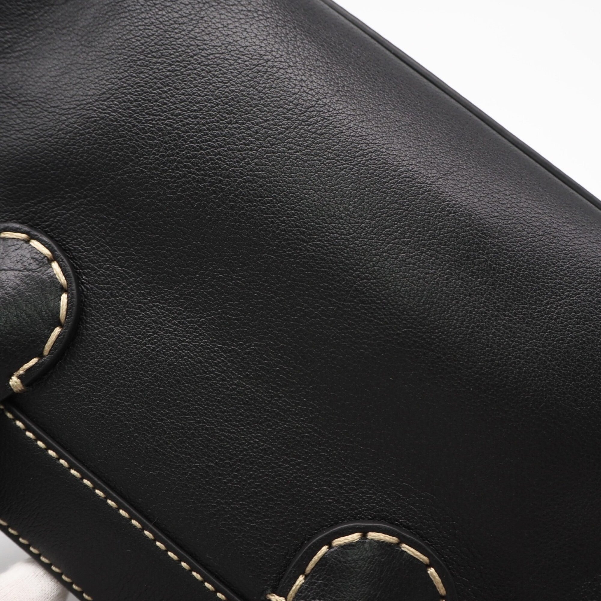 Chloé Black Leather Handbag (Pre-Owned)
