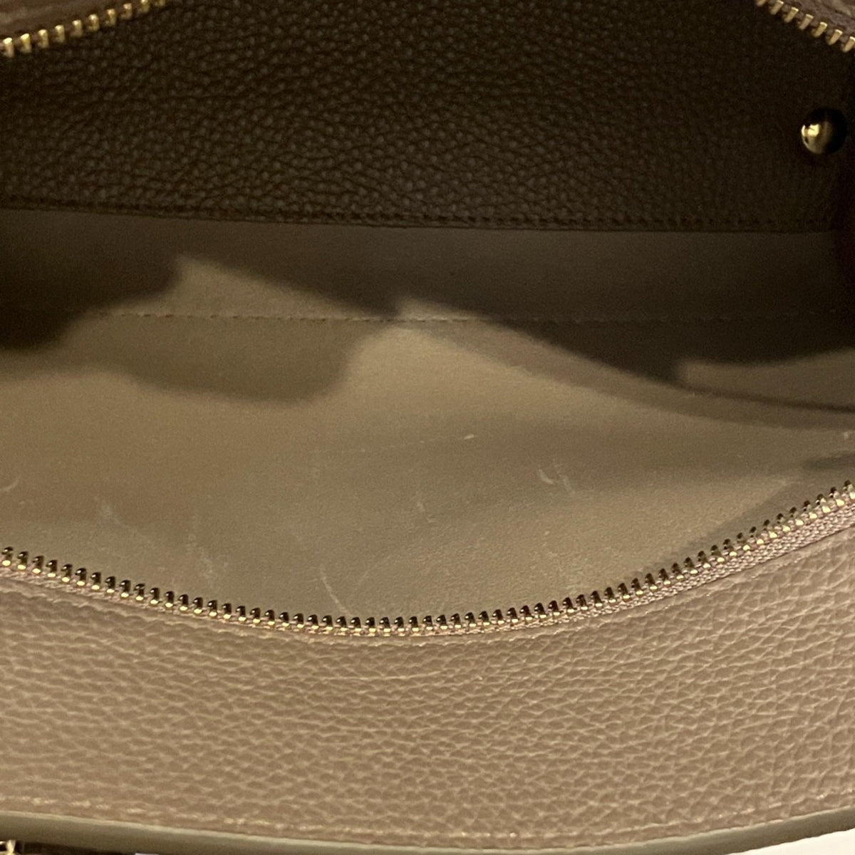 Salvatore Ferragamo Grayish Tote Bag (Pre-Owned)