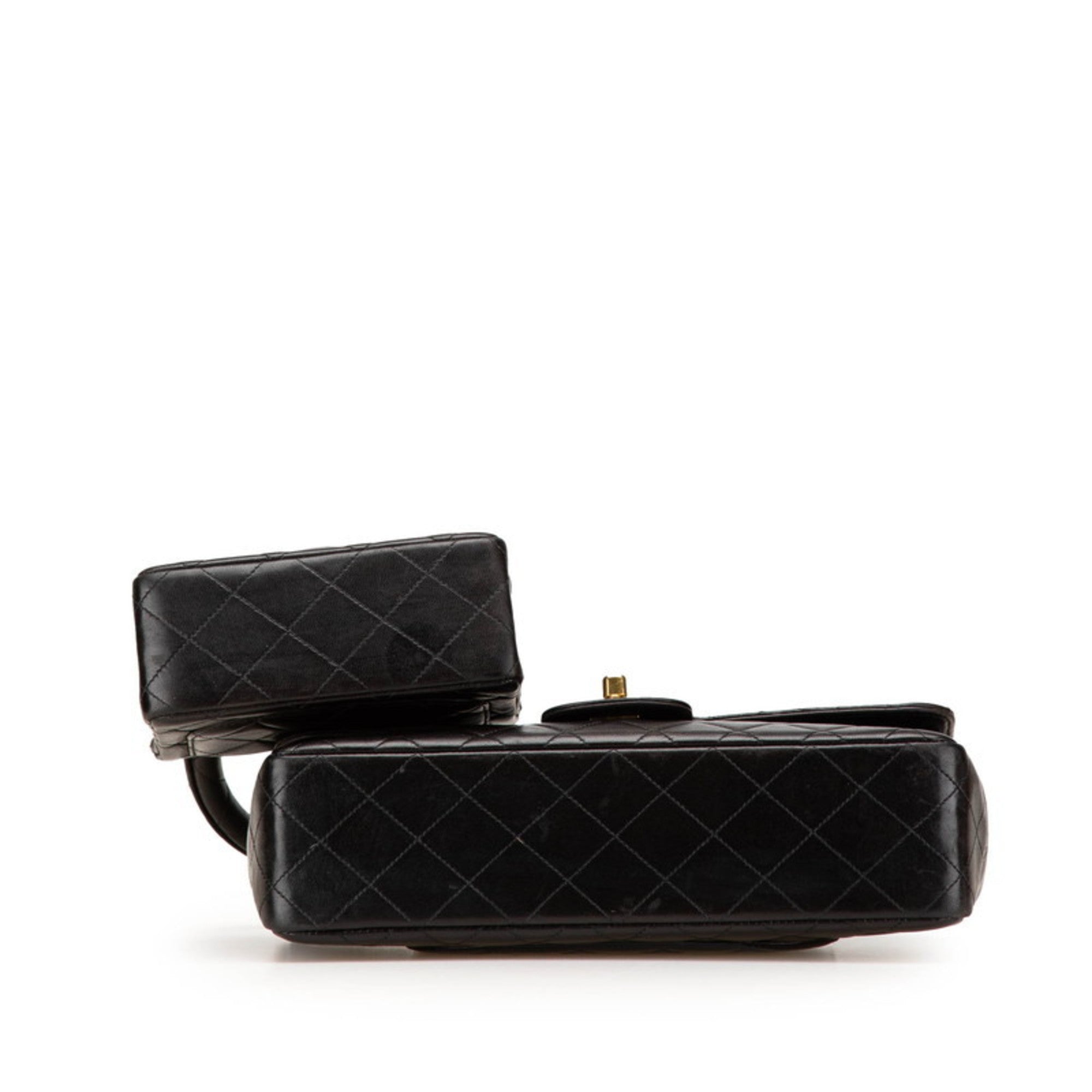 Chanel Black Leather Handbag (Pre-Owned)