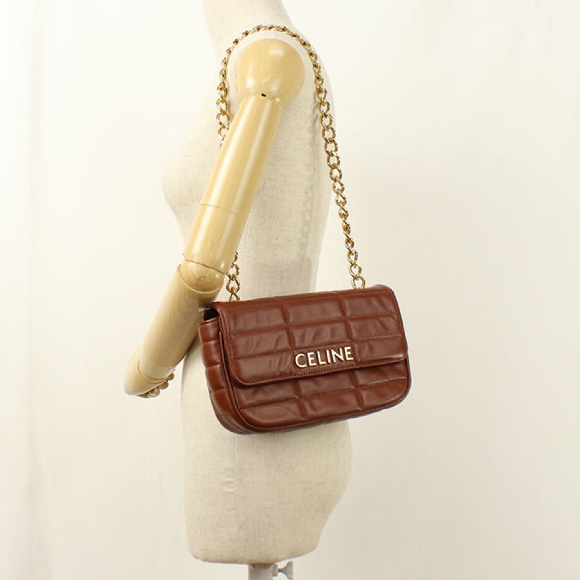 Celine Brown Leather Shoulder Bag (Pre-Owned)