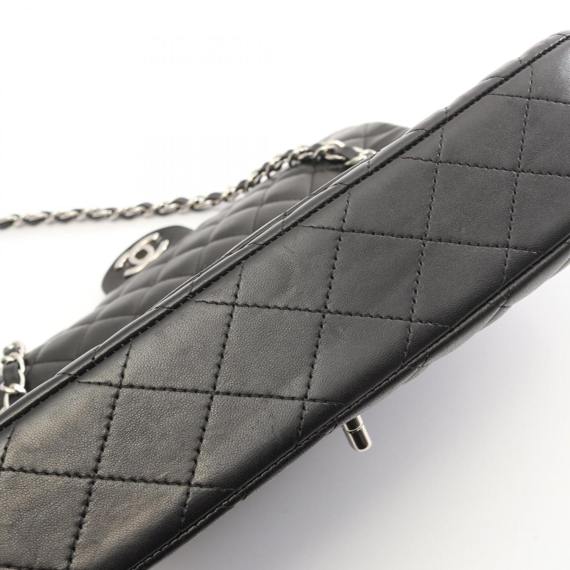 Chanel Black Leather Handbag Shoulder Bag (Pre-Owned)