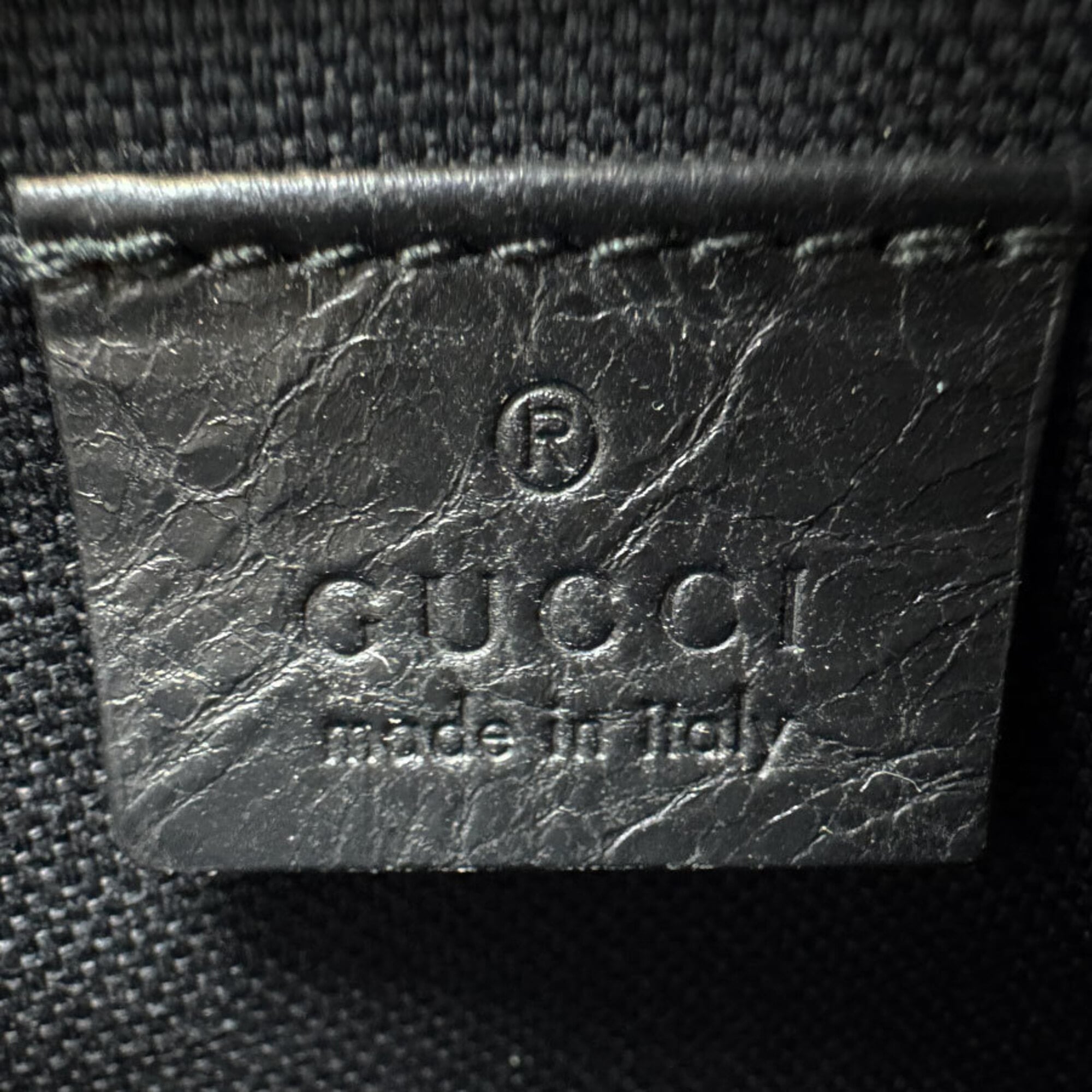 Gucci Black Leather Fanny Pack Sling Bag (Pre-Owned)