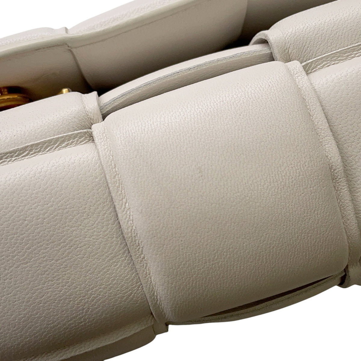 Bottega Veneta White Leather Handbag Shoulder Bag (Pre-Owned)