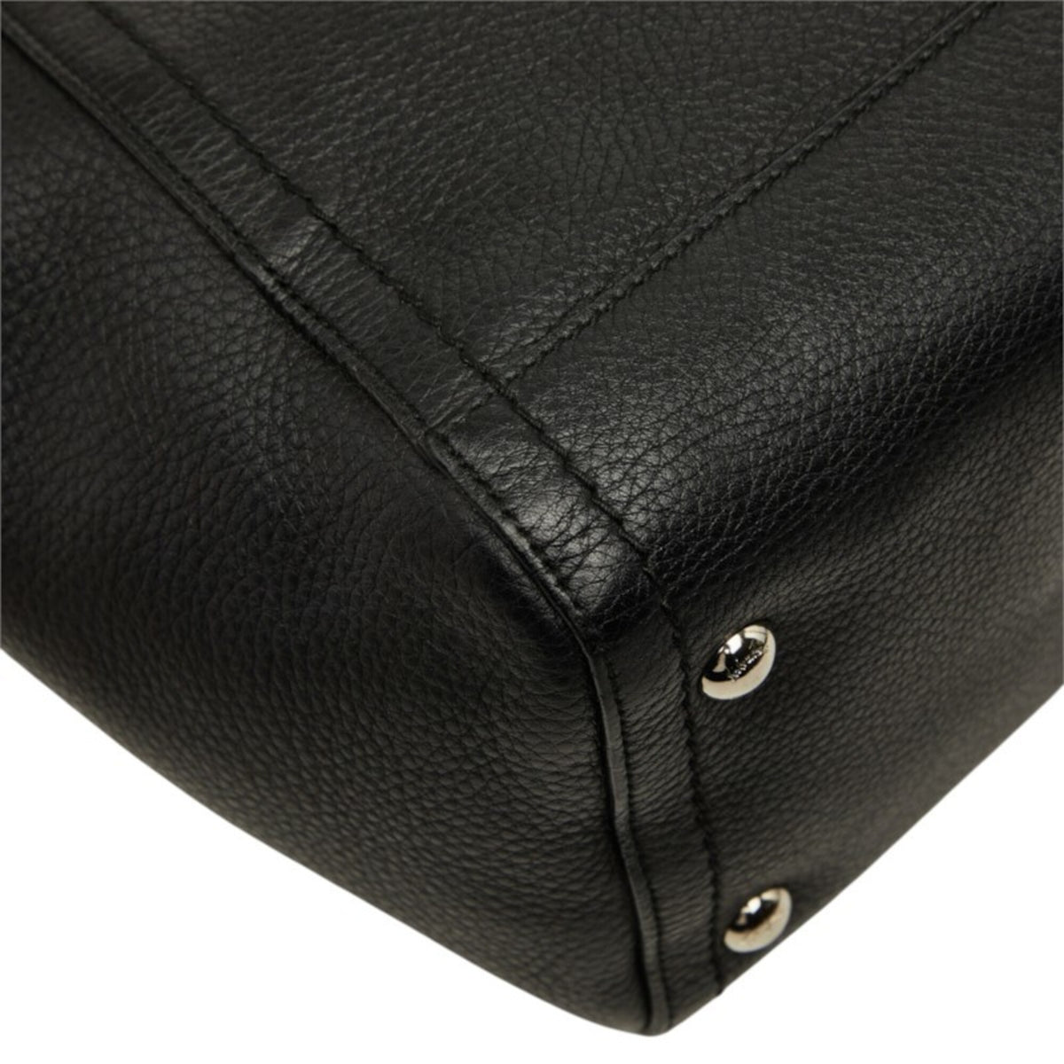 Salvatore Ferragamo Black Leather Handbag Shoulder Bag (Pre-Owned)