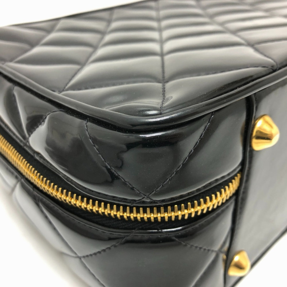 Chanel Black Patent Leather Handbag (Pre-Owned)