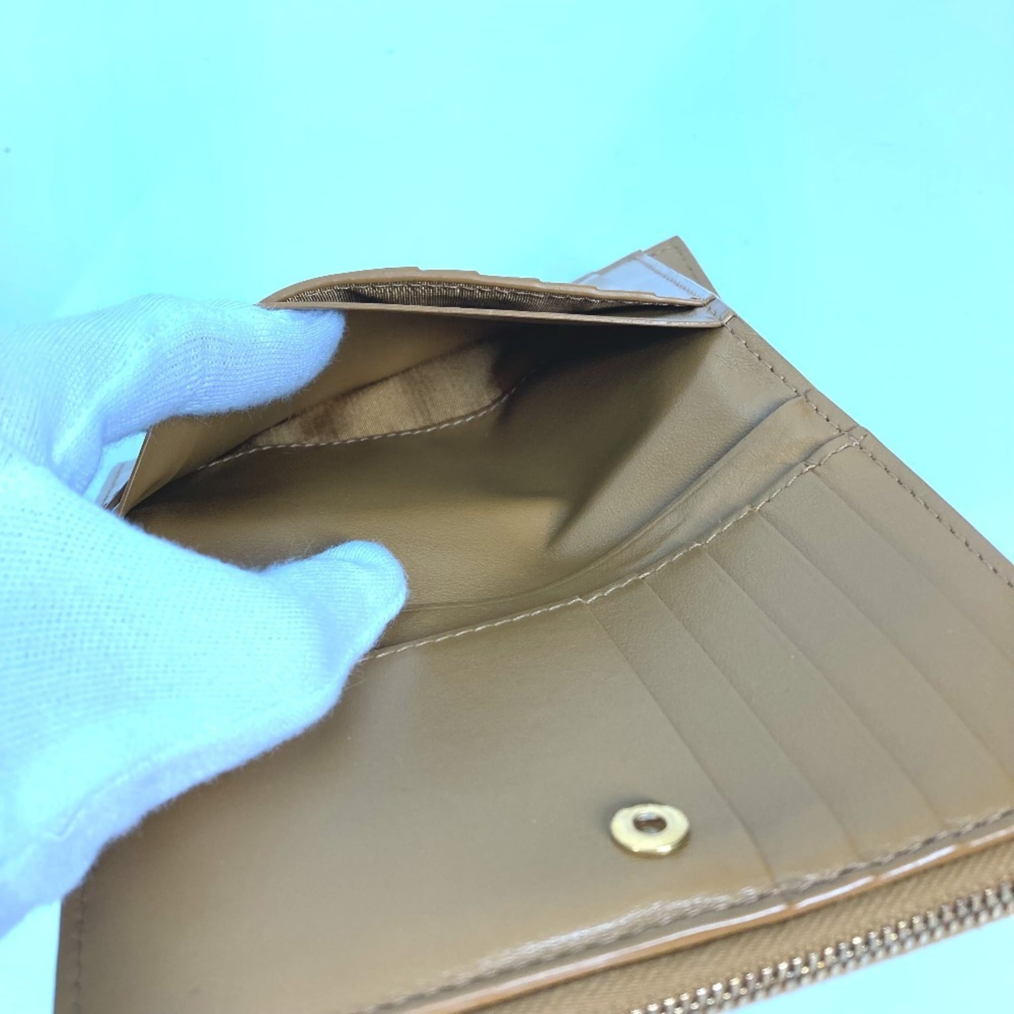 Bottega Veneta Beige Leather Wallet (Bi-Fold) (Pre-Owned)
