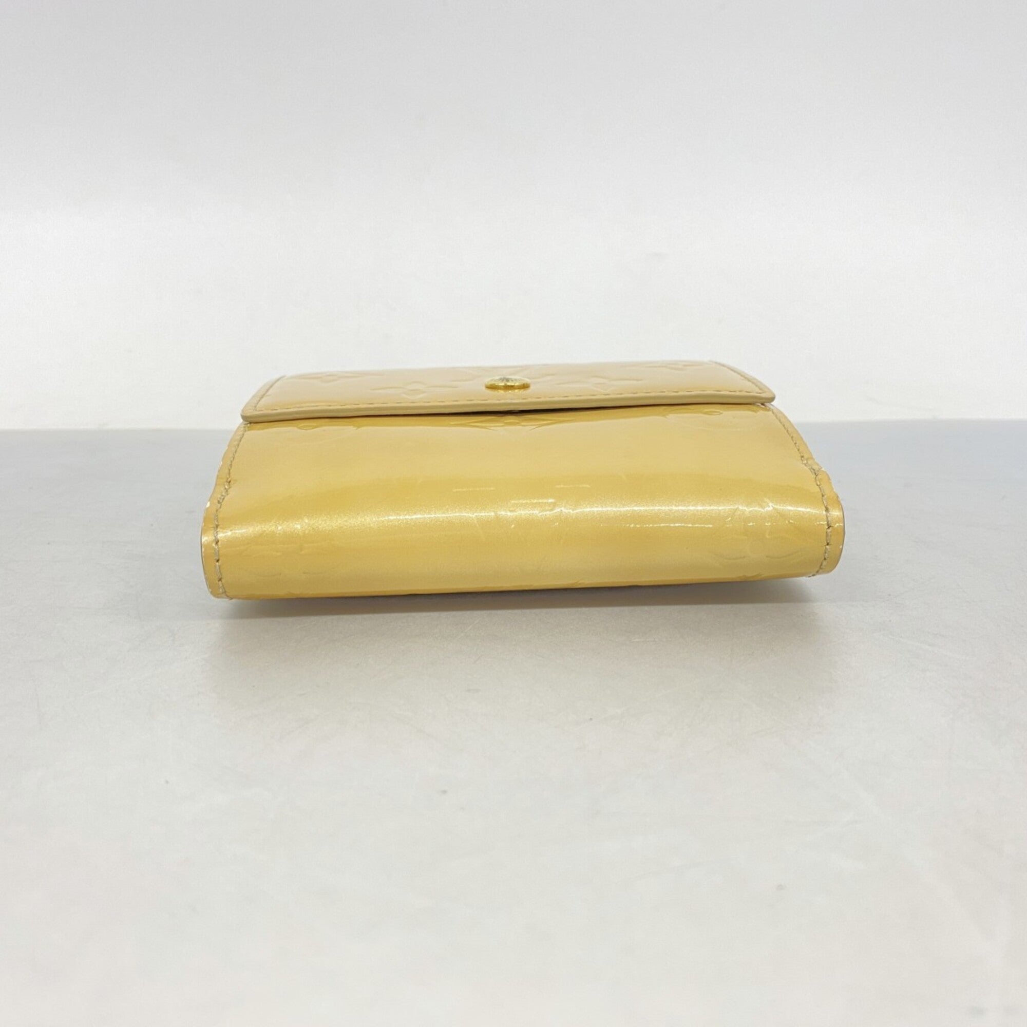 Louis Vuitton Beige Wallet (Tri-Fold) (Pre-Owned)