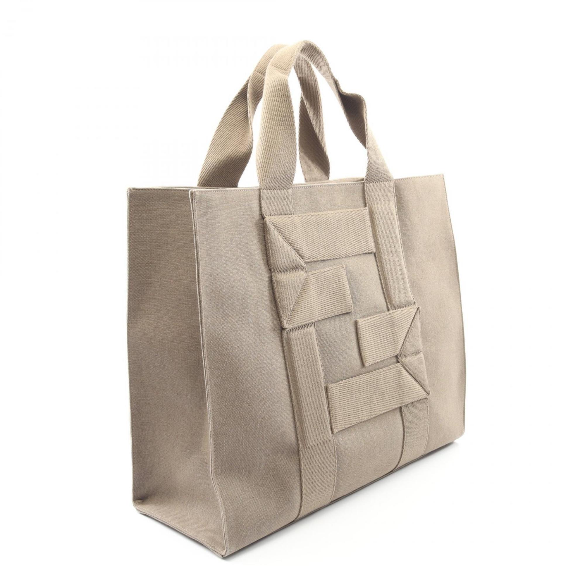 Fendi Beige Canvas Tote Bag (Pre-Owned)