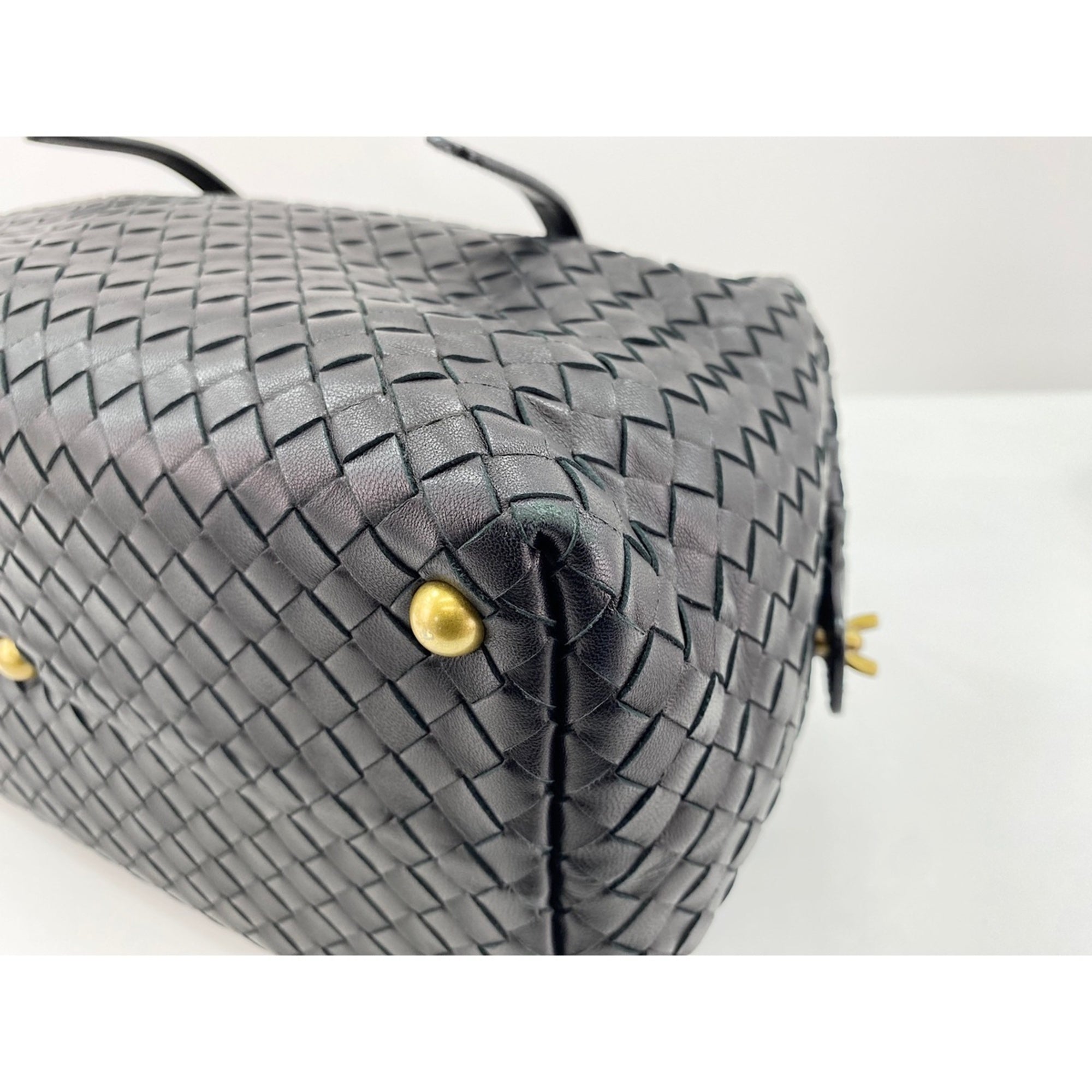 Bottega Veneta Black Boston Bag Handbag (Pre-Owned)