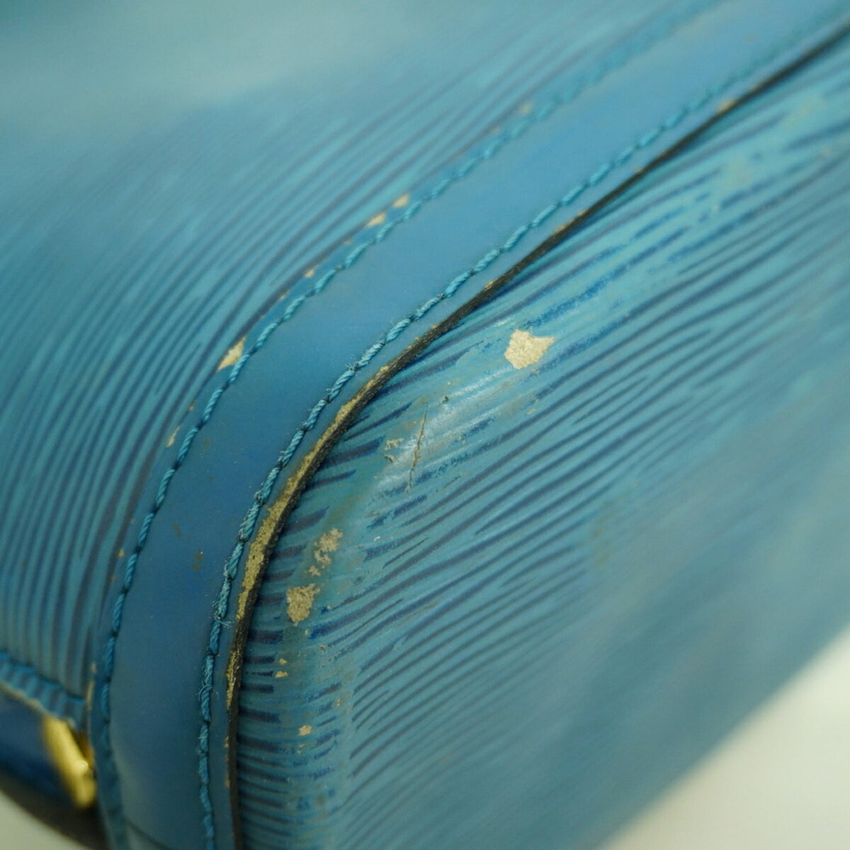 Louis Vuitton Toledo Blue Shoulder Bag (Pre-Owned)