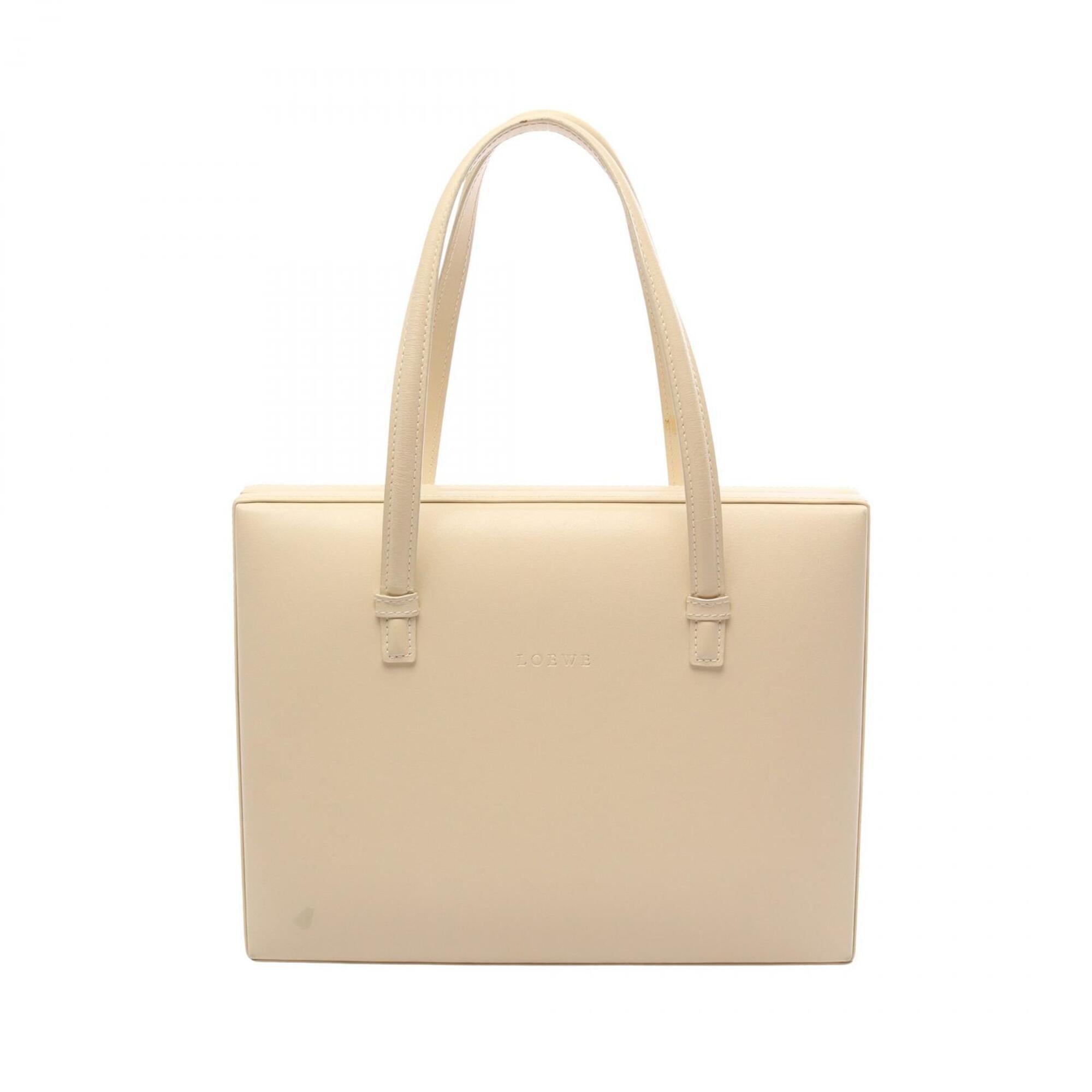 Loewe Ivory Leather Handbag (Pre-Owned)